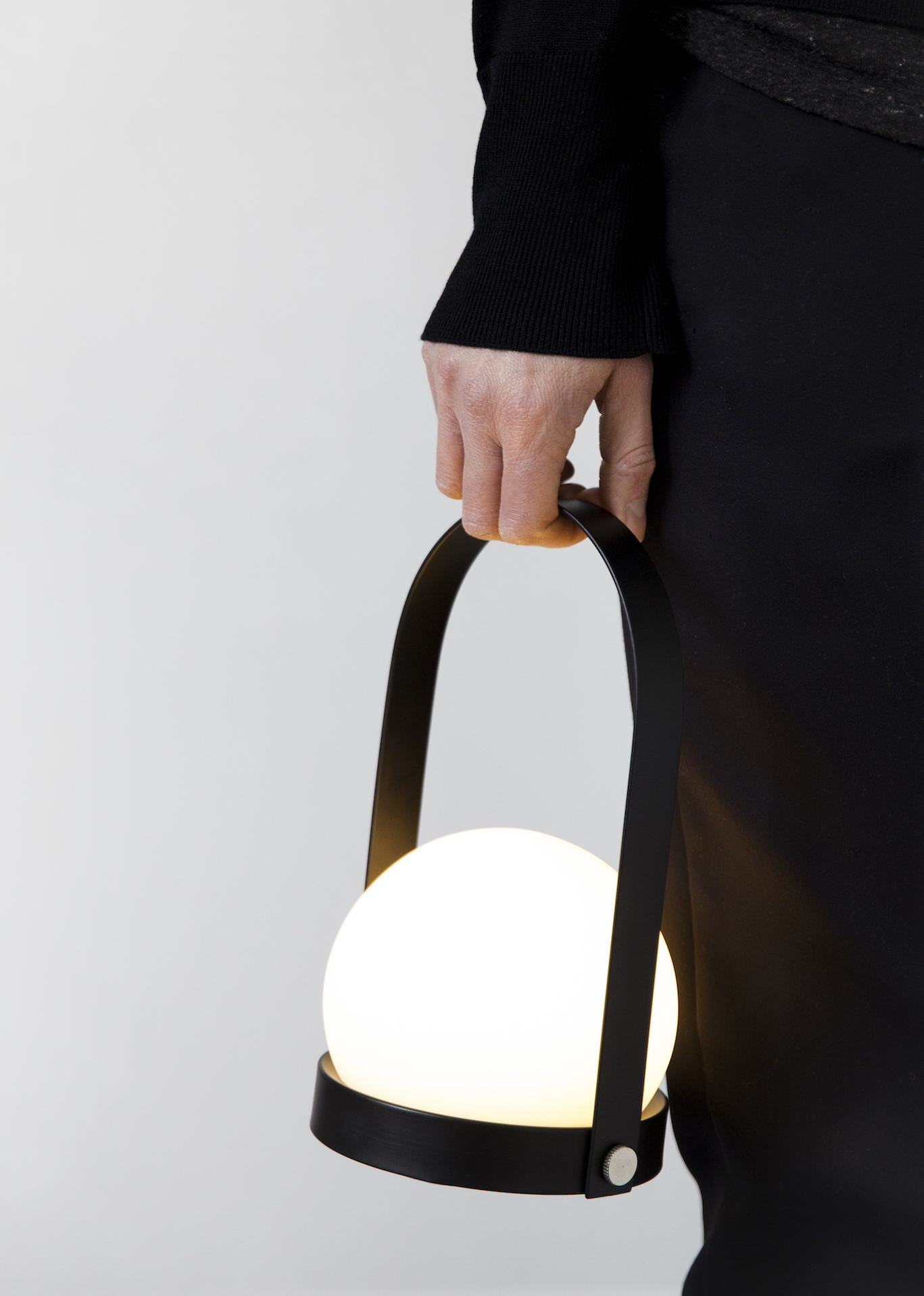 卡丽便携式充电 LED 灯——极简设计与“hygge”的完美结合-1