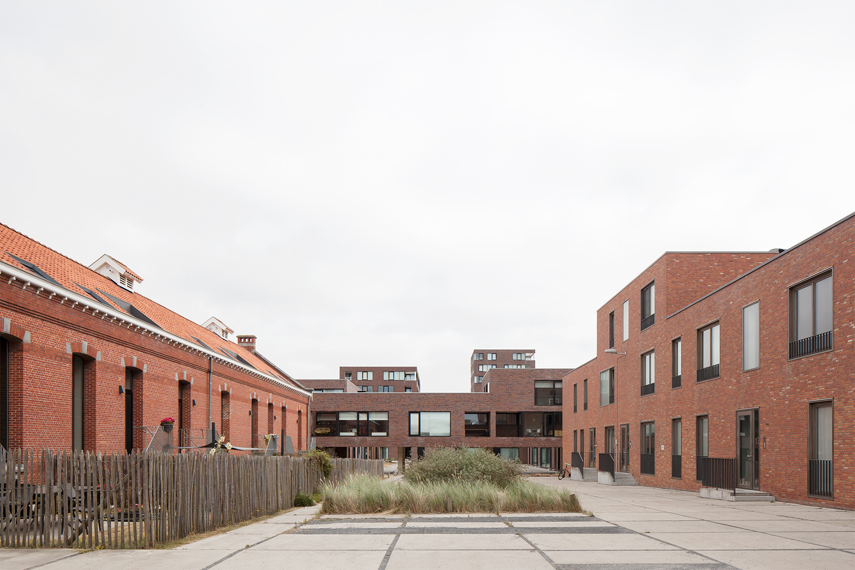比利时奥斯坦德前军事医院改建住宅区-6