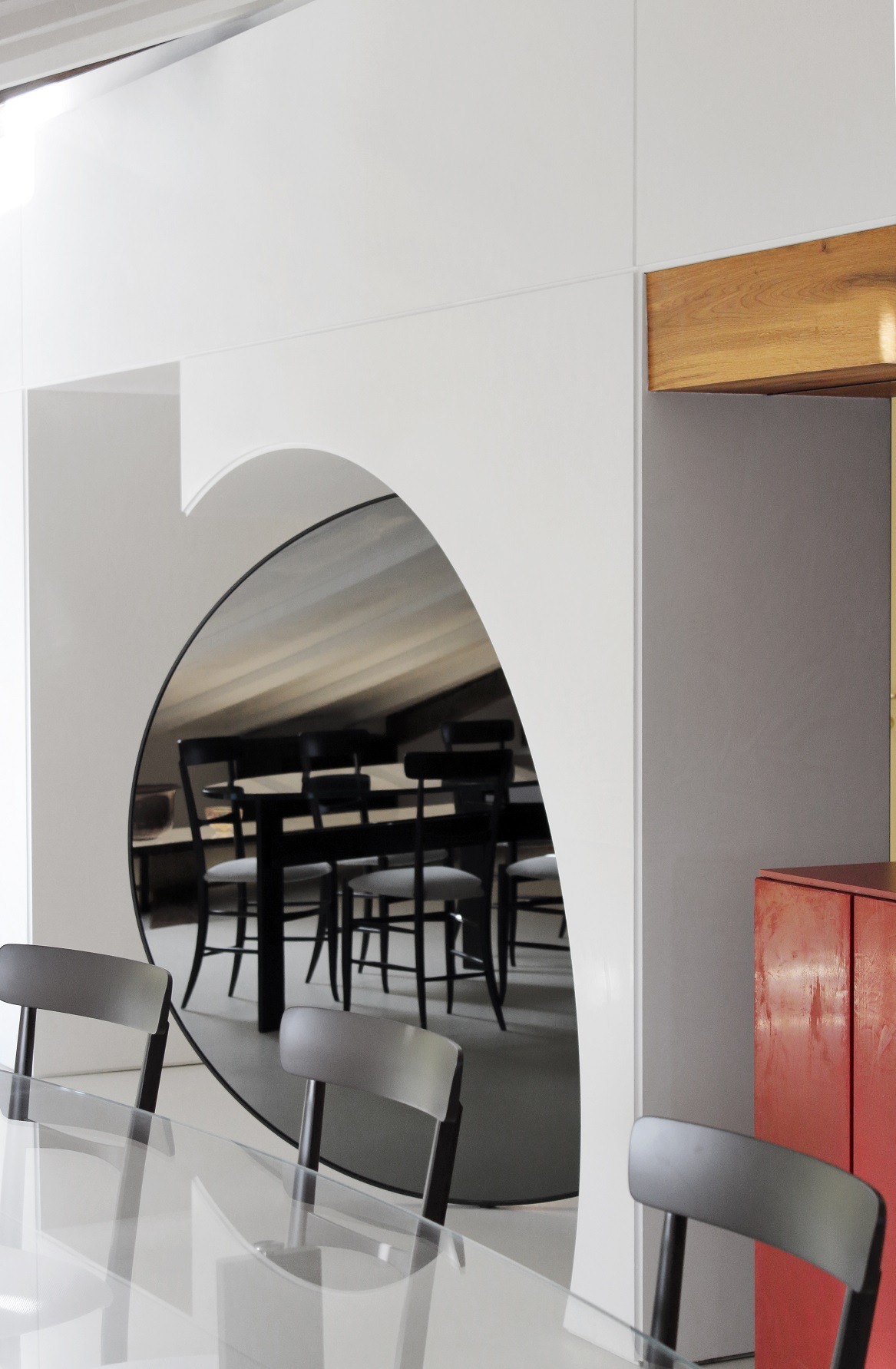 威尼斯运河旁独具匠心的公寓设计-7