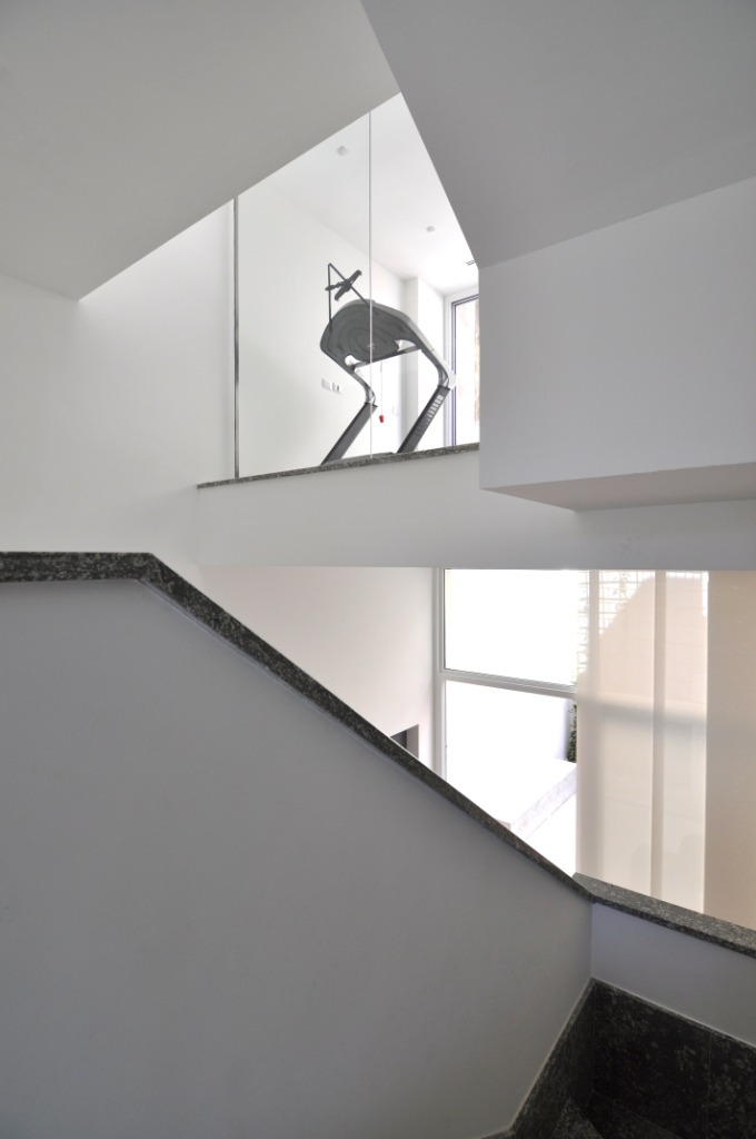 意式海滨小城住宅的现代演绎-16