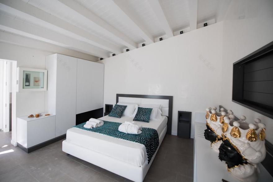 古城中的现代奢华——意大利 Caportigia Boutique Hotel 设计-73