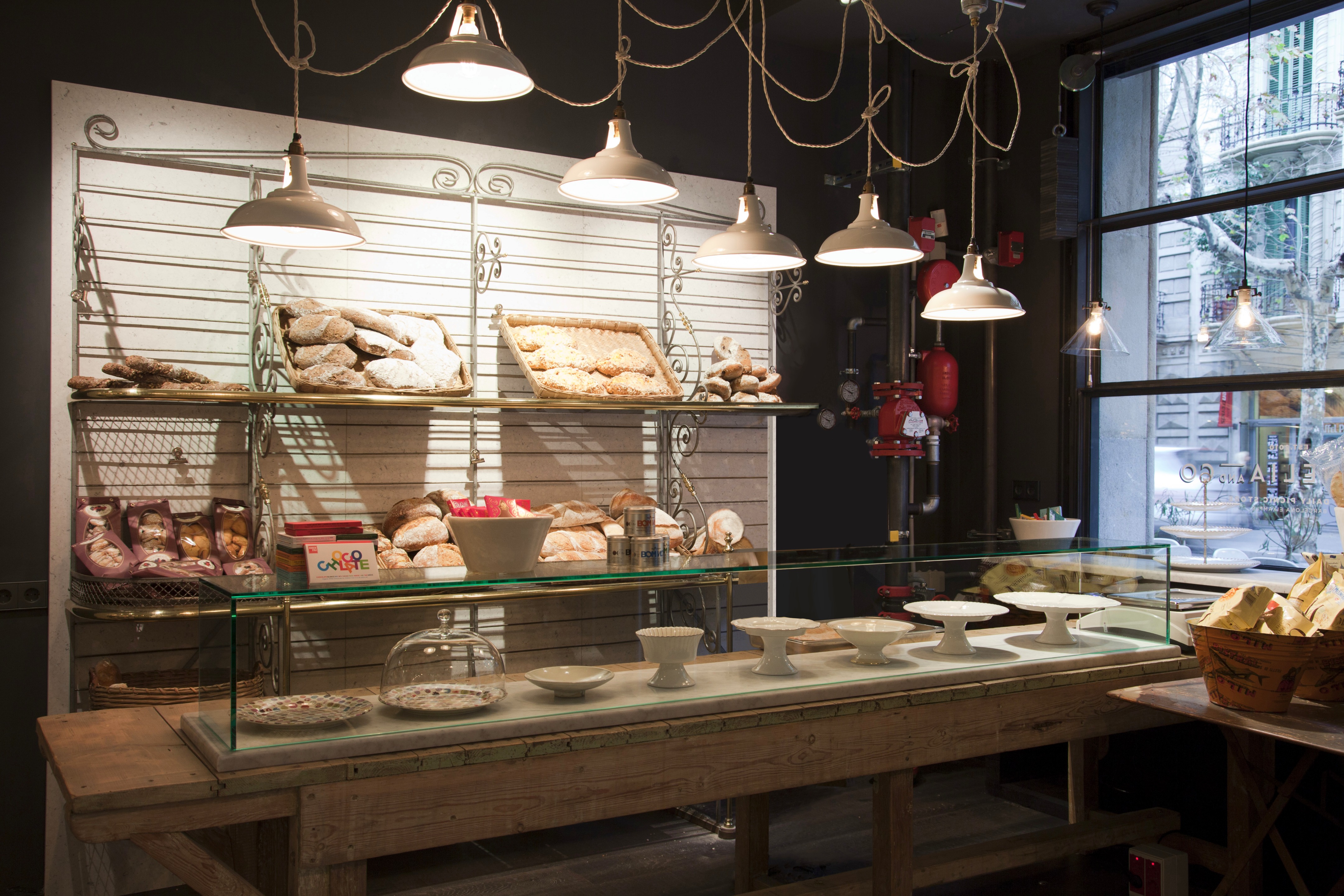 Cornelia & Co 餐厅 | 融入生活的美食空间-5