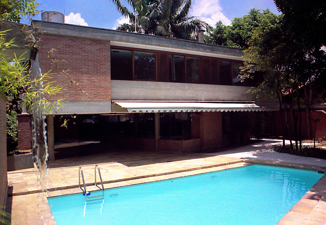 绿意盎然的家庭住宅-29