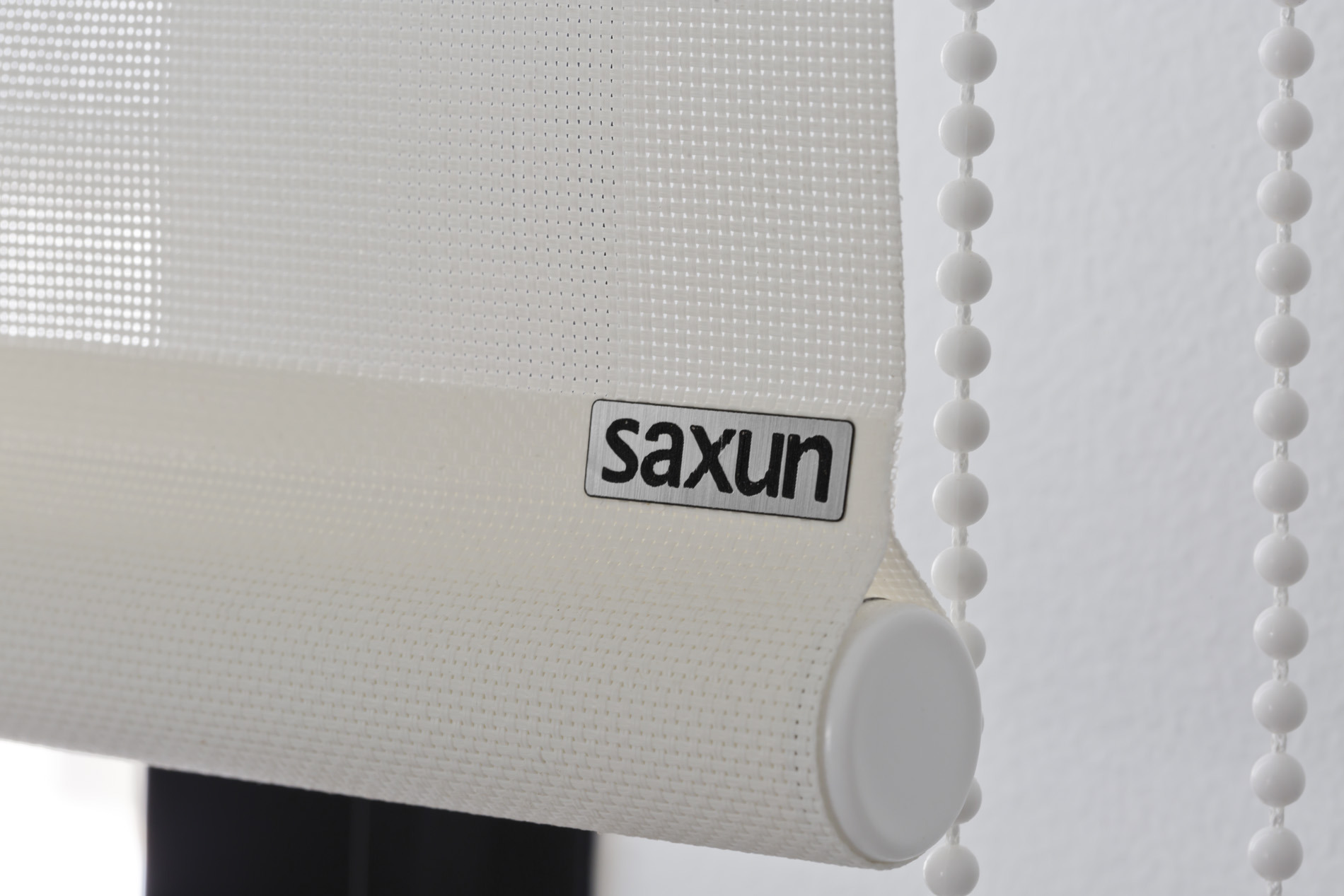 现代西班牙办公室的舒适卷帘设计-15