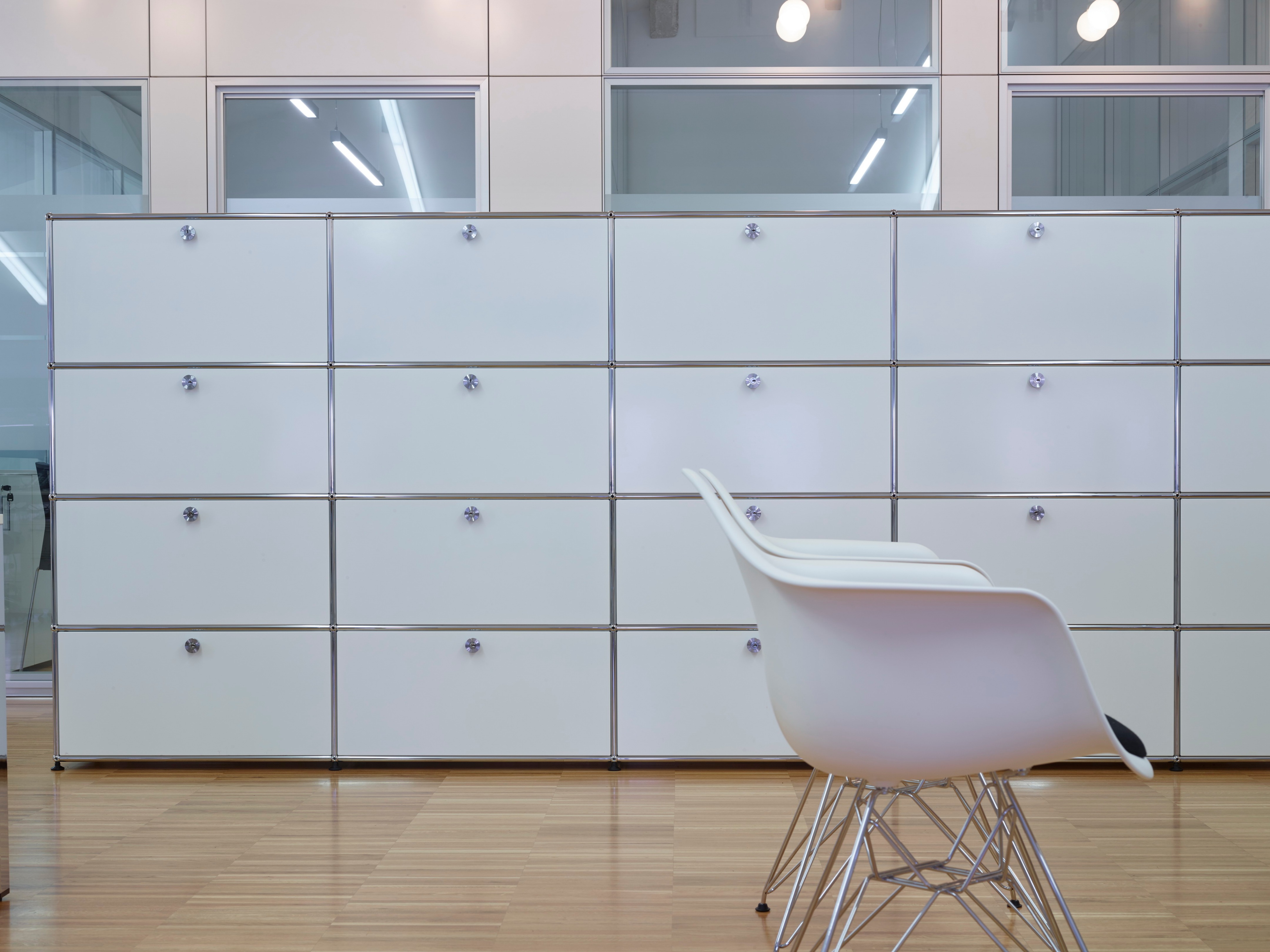 罗马保险公司的现代模块化办公室-28