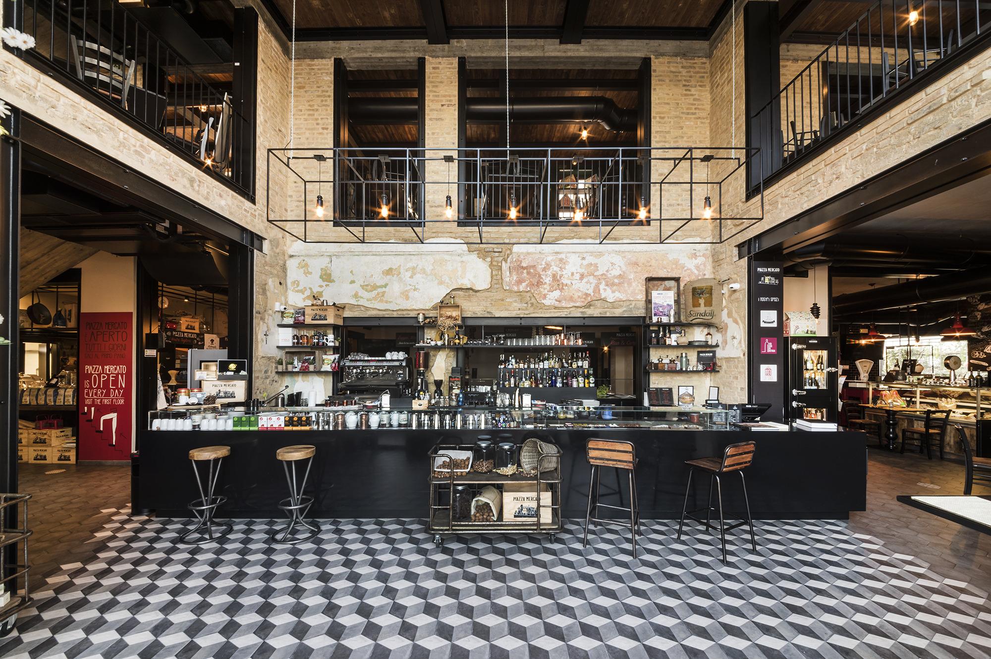 意大利餐厅“Terra”系列瓷砖的优雅演绎-0