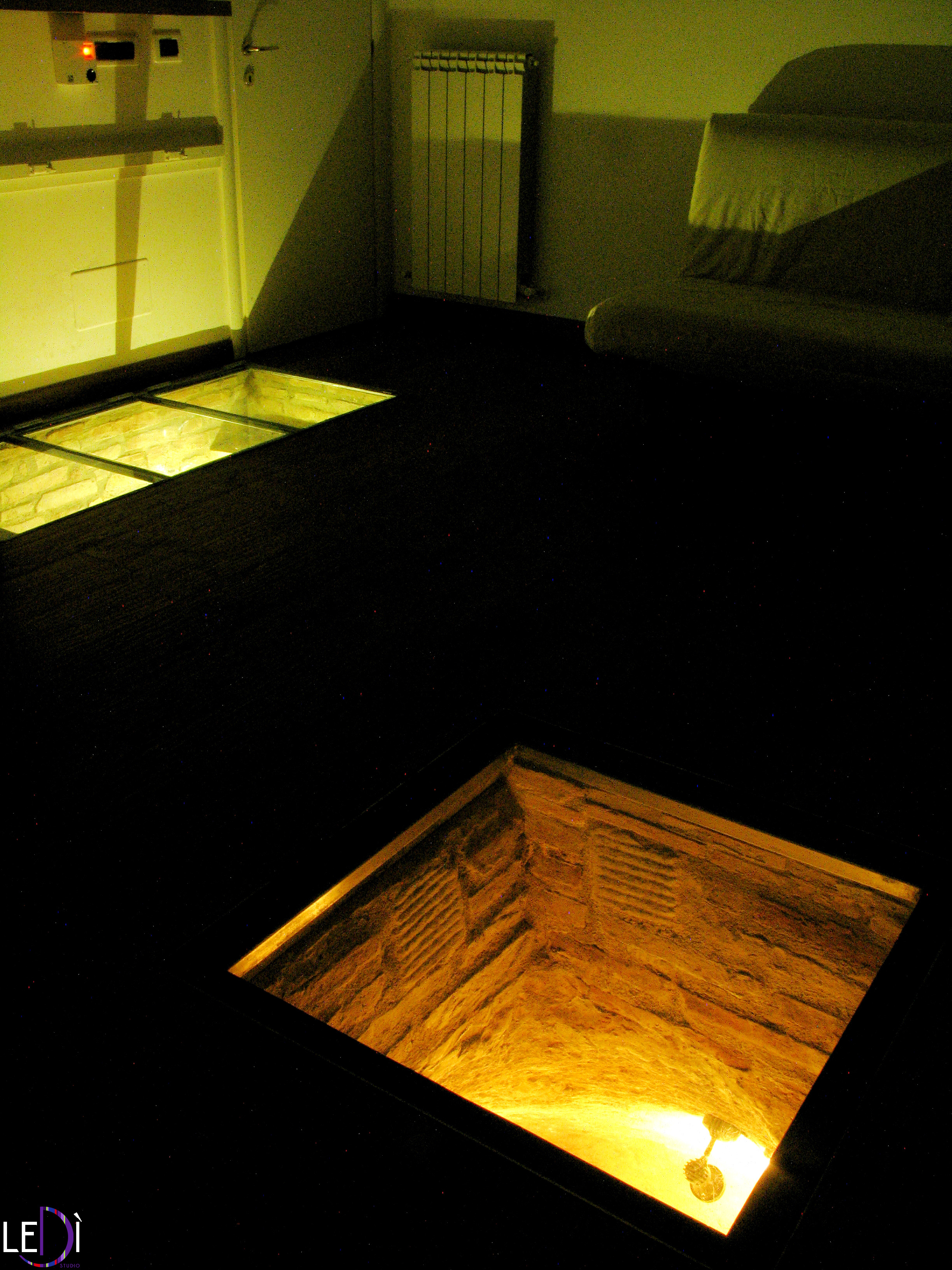 地下室秘境 · 玻璃盒中的彩色世界-12