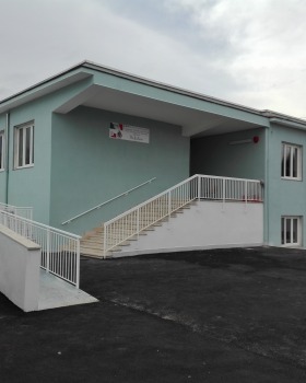 比富尔科特尔齐尼奥（那不勒斯）学校建筑群的特别维护工作、安全保障和环境可持续性