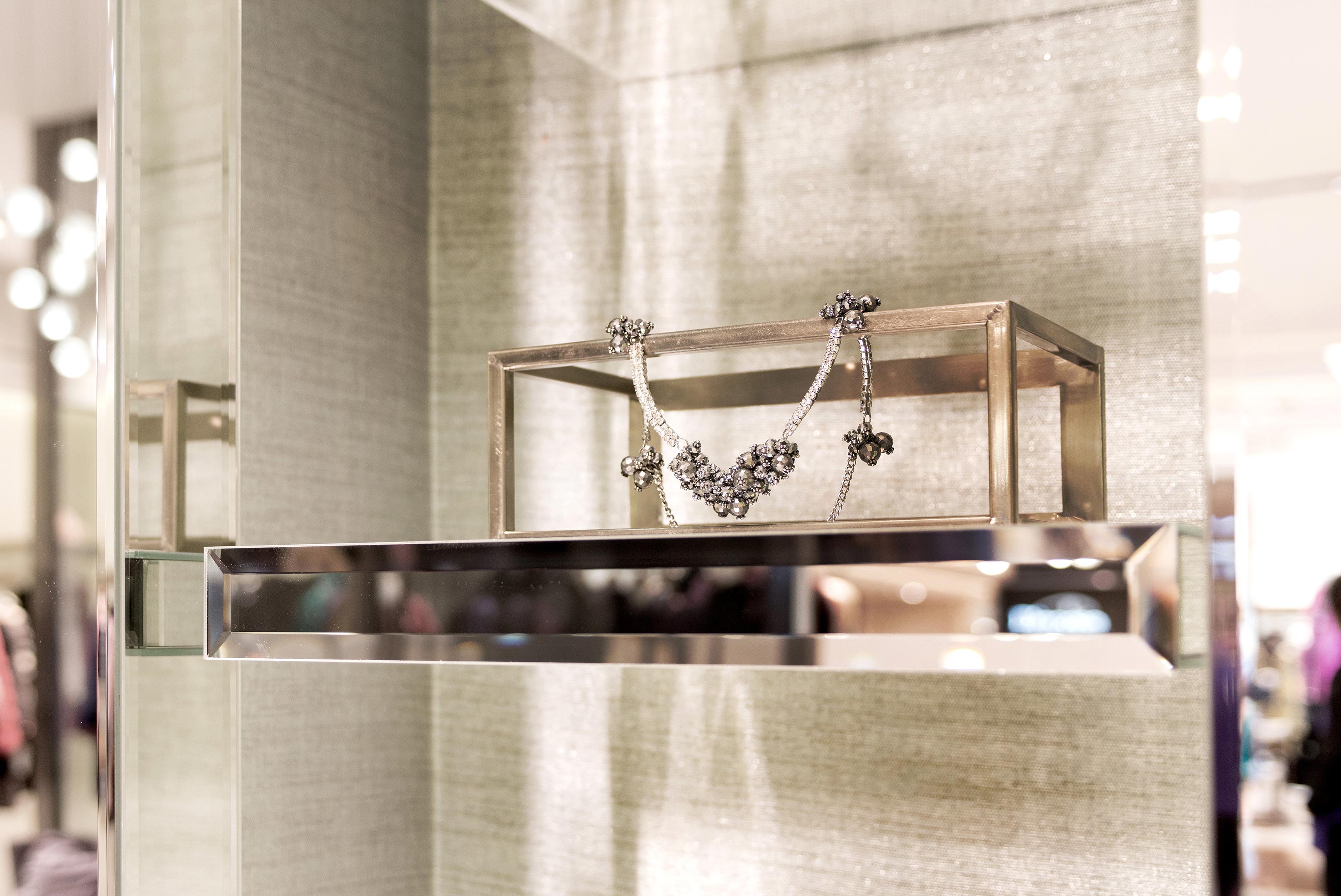 Dmodes 精品店室内设计-11