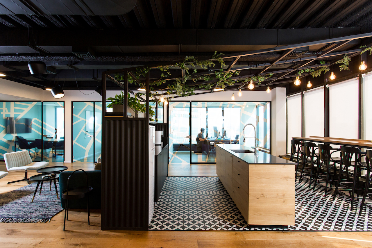 OPTIBUS 02 企业总部室内设计-3