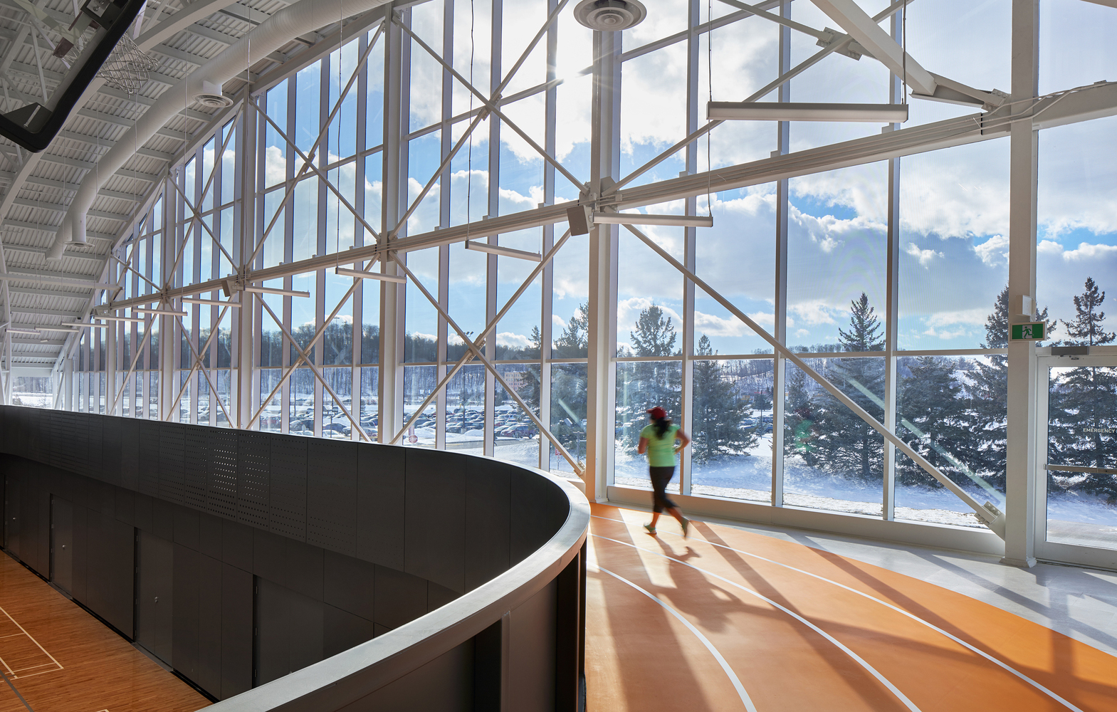 加拿大 Conestoga 学院学生娱乐中心——绿色更新,健身社交一体化-33