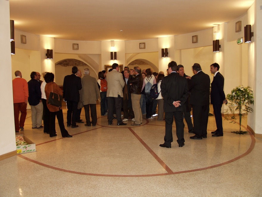 Bitonto 剧院重生 · 历史建筑的复兴与创新-11