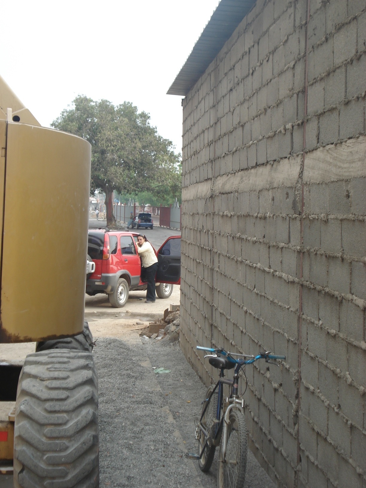 2009 年完工的复合媒体办公大楼设计-16