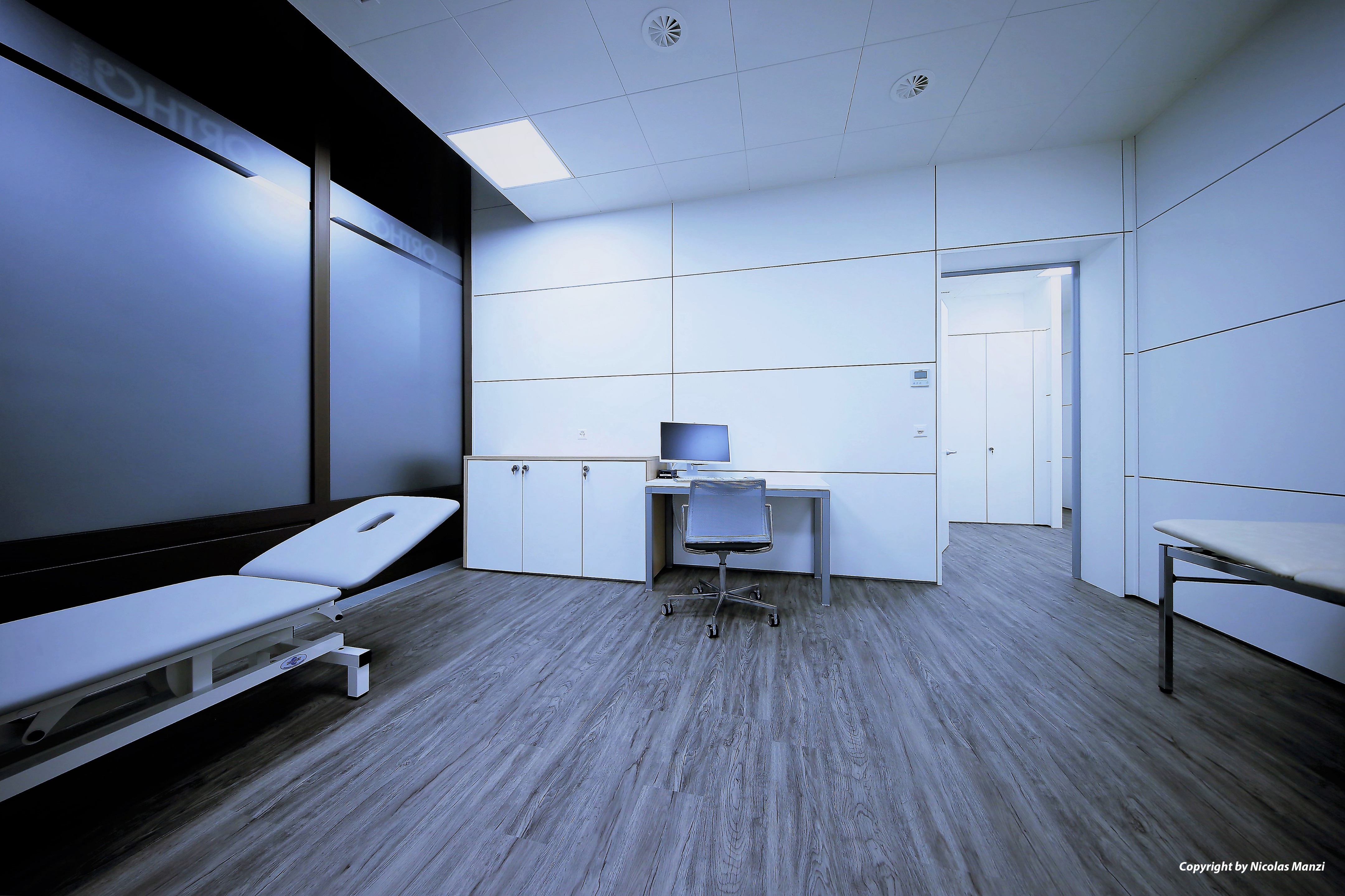 瑞士伯尔尼 Orthoplus 骨科诊所室内设计-19