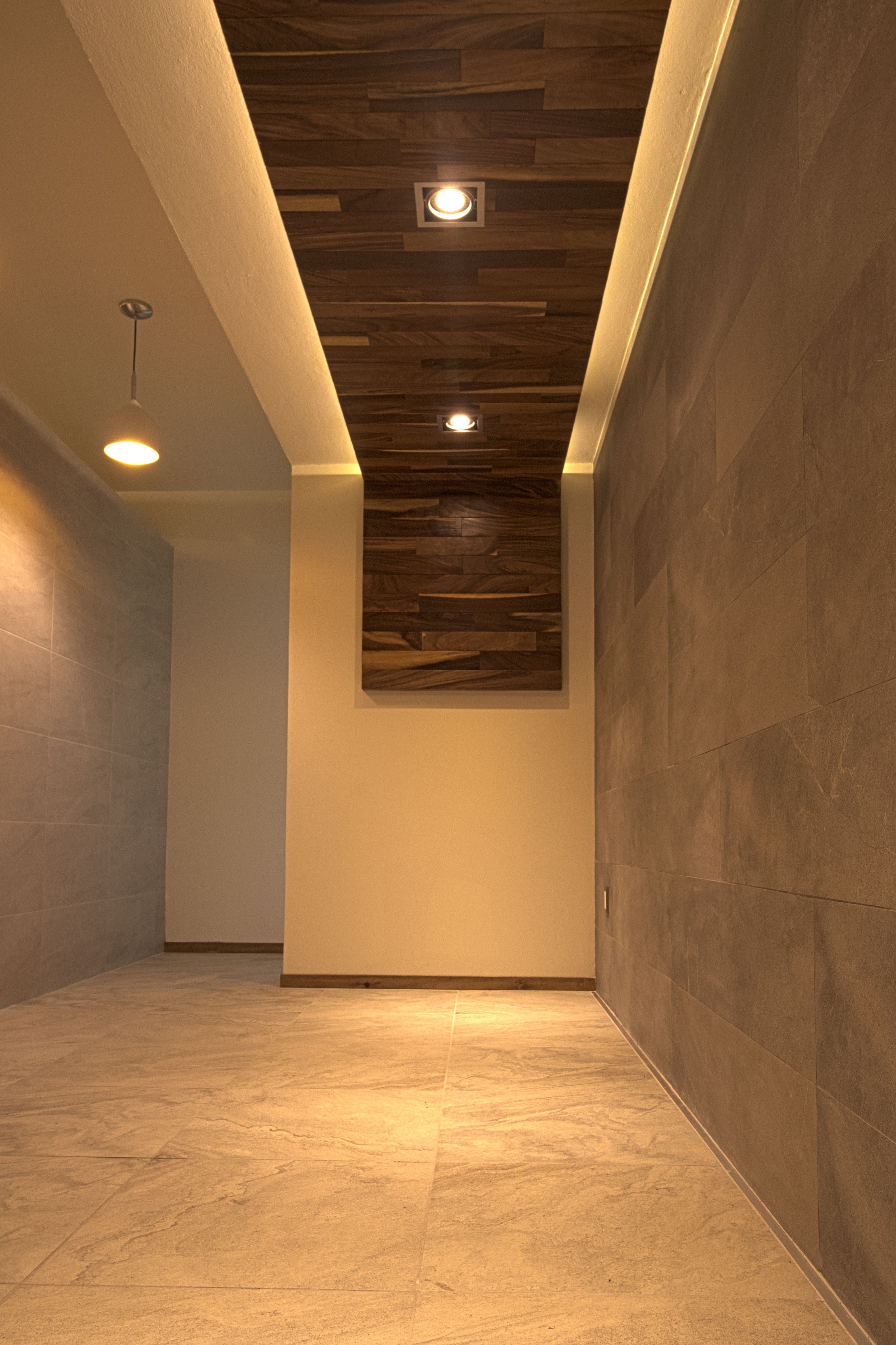 墨西哥乡村俱乐部拉斯·乌尔塔斯浴室和更衣室翻新-12