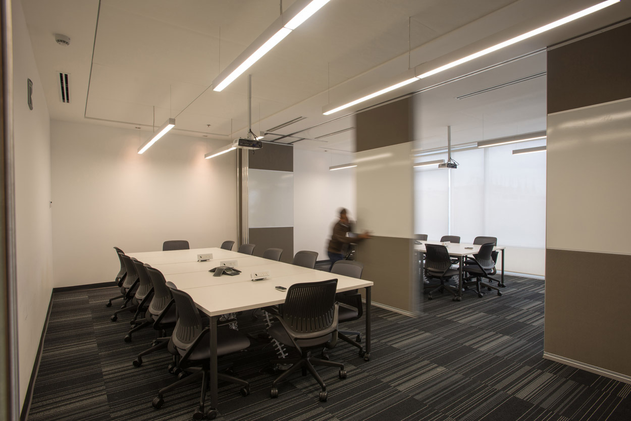 阿克斯亚·克雷塔罗后台办公室-33