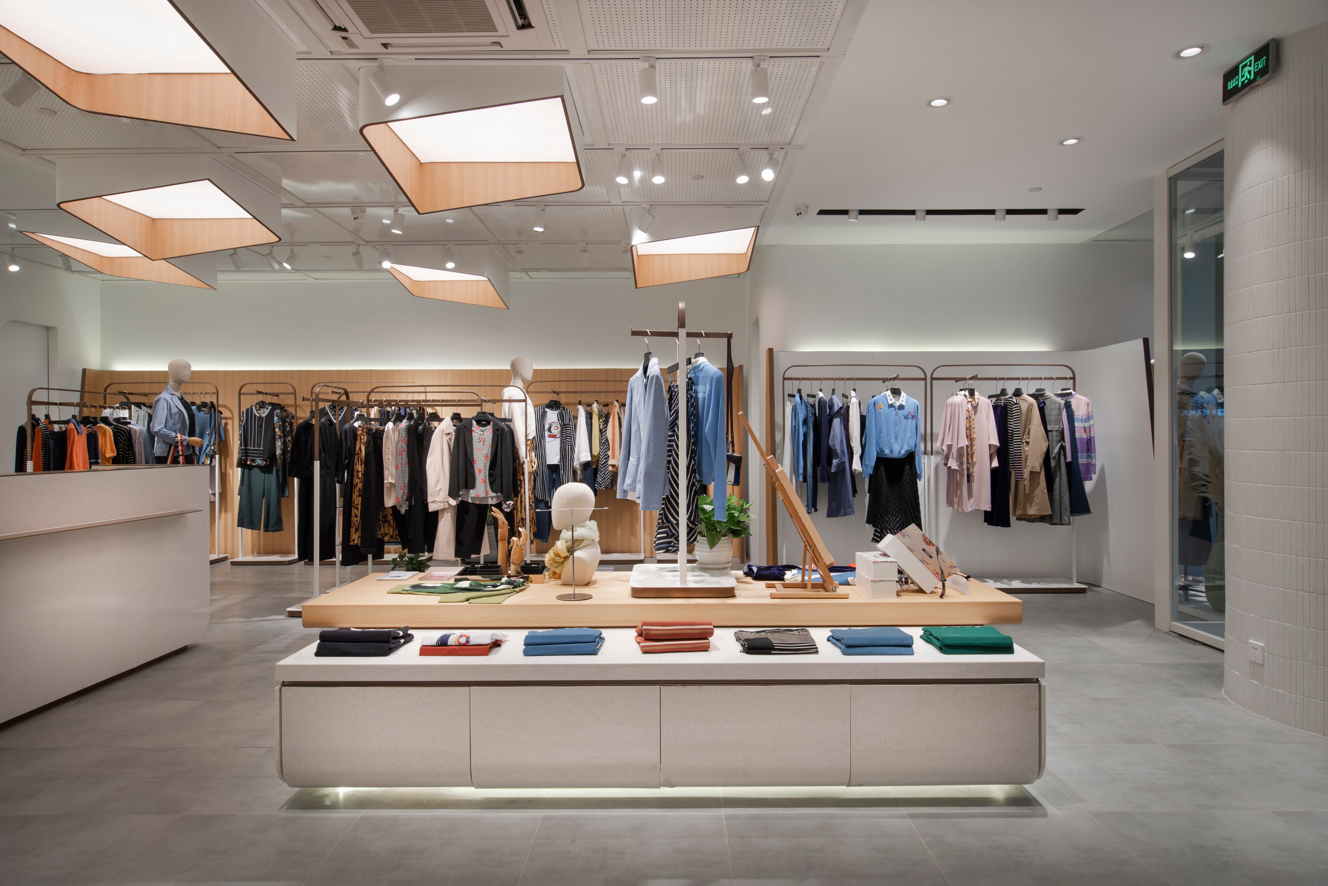 "年妞家"与"甲鼎"女性品牌旗舰概念店-15