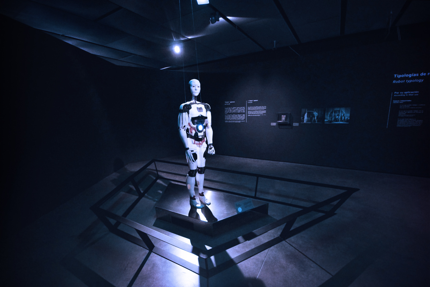 人机共融 · 机器人展览的室内设计解读-4