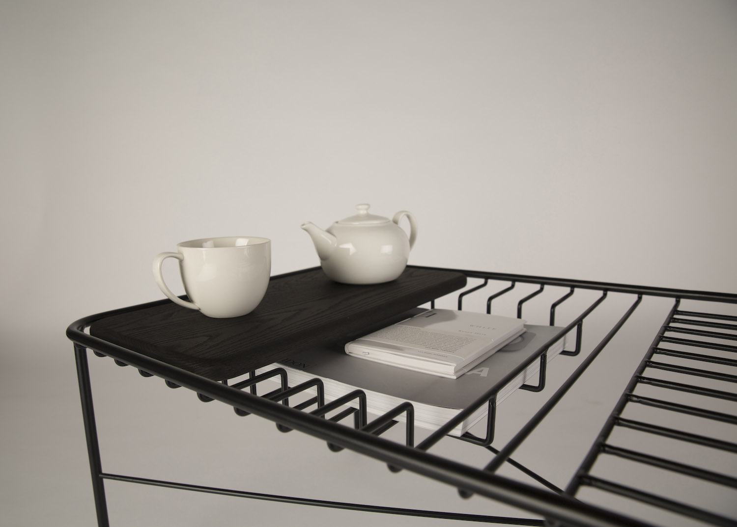 线系列咖啡桌 | 乔治·赖丁的被动-- 主动物体关系探索-5