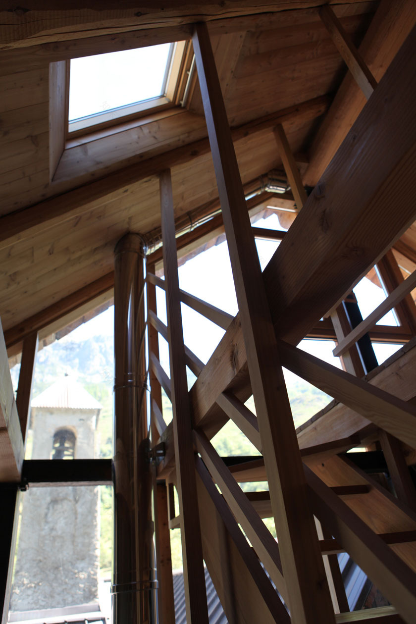 2010 年完成的 CASA TG 山地住宅设计-12