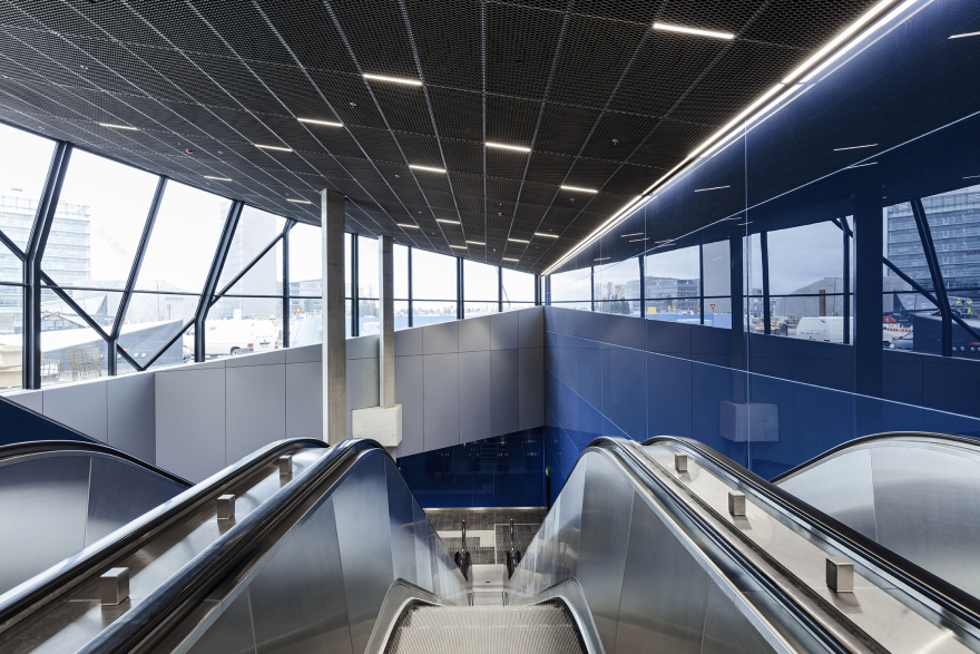 基拉涅米地铁站-10