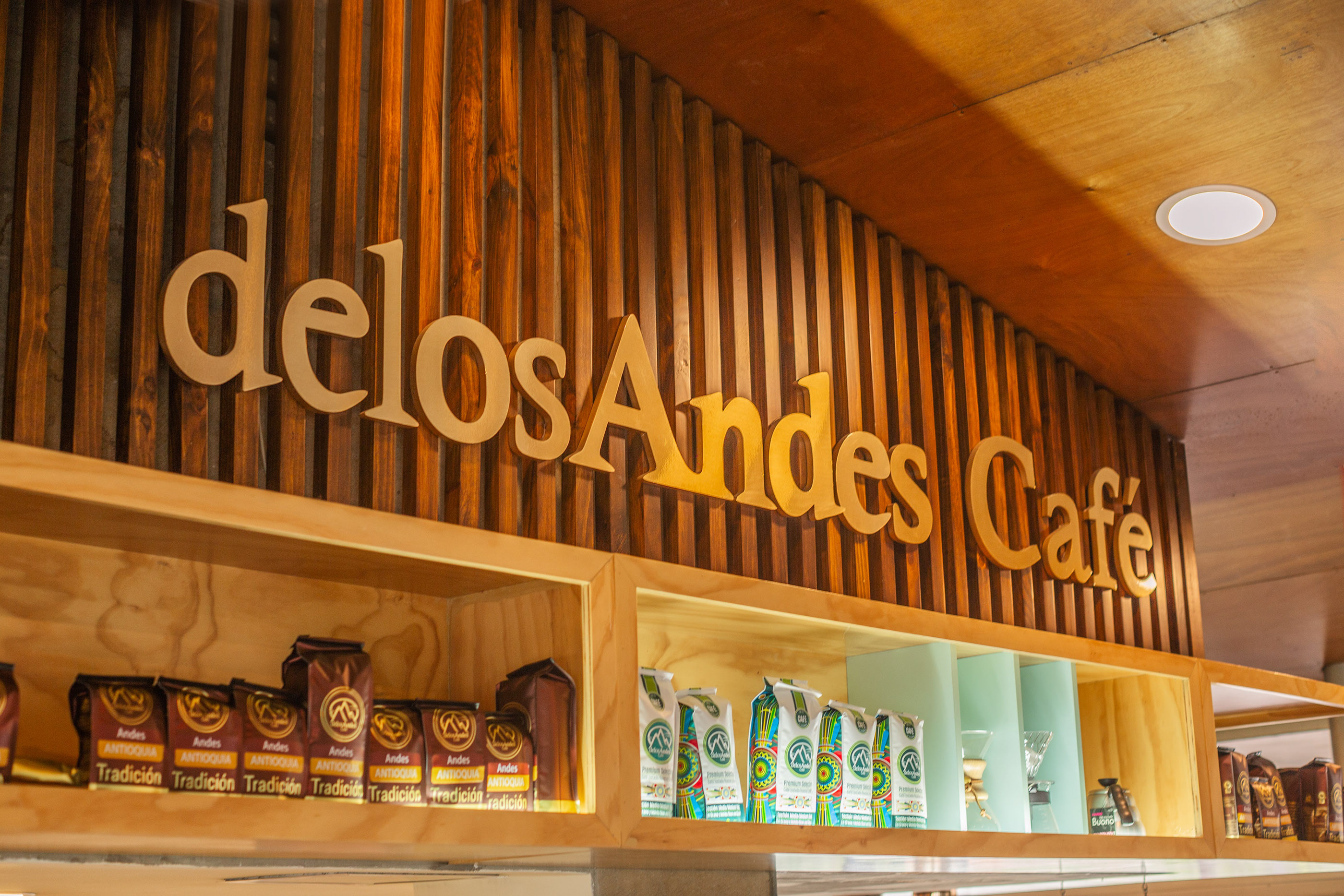 安第斯山脉咖啡厅-7