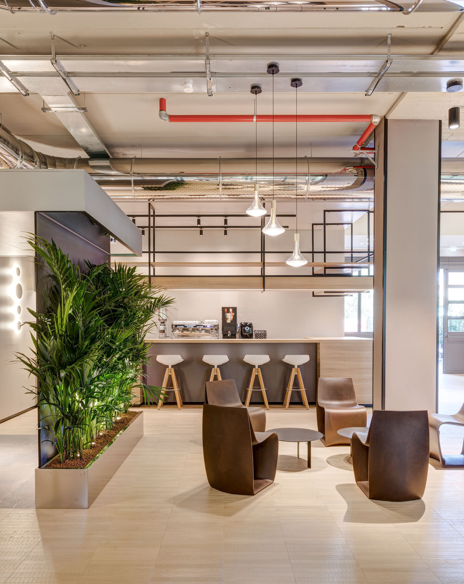 米兰 Amplifon 总部办公空间创新设计-0