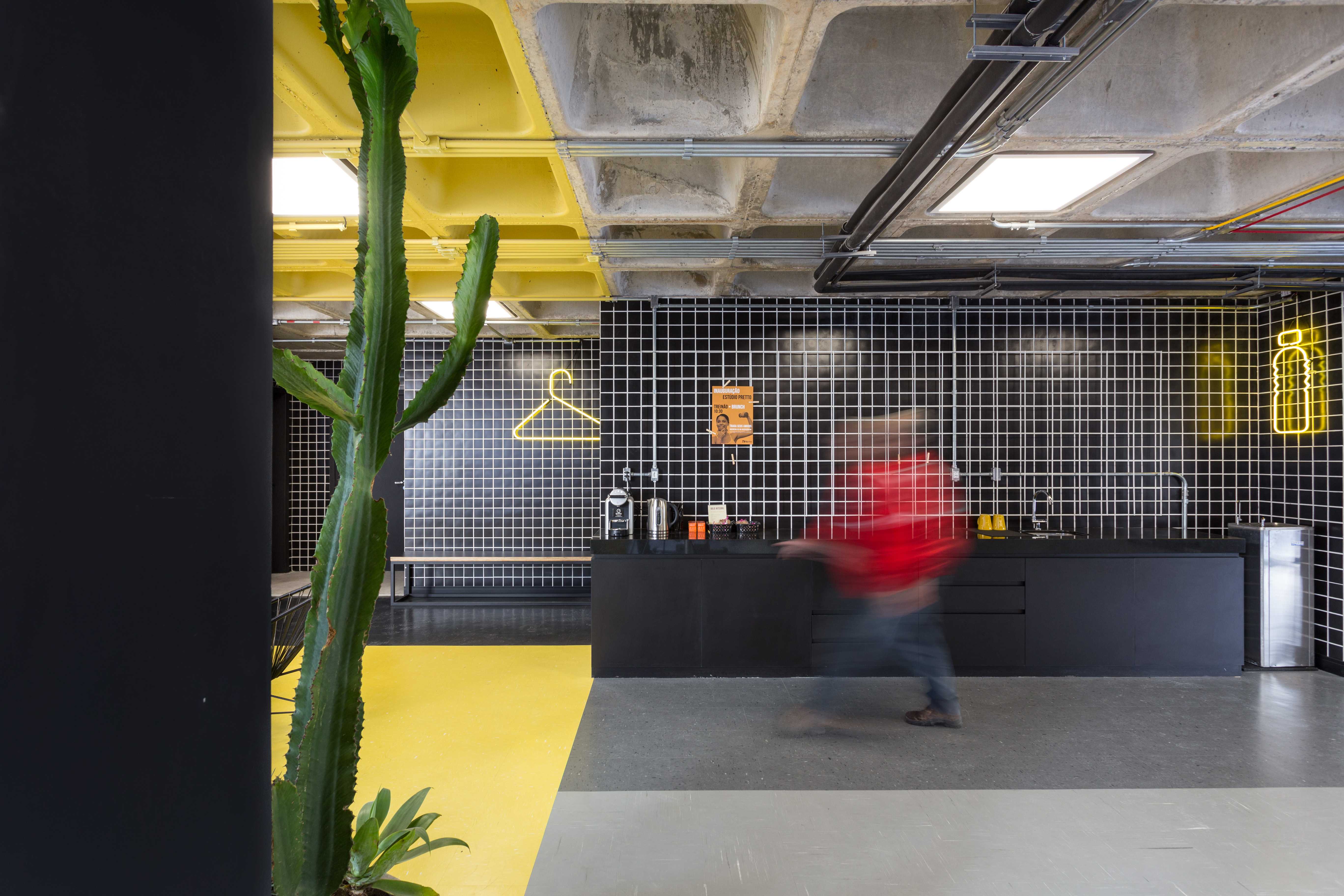 工业风运动工作室,原汁原味的设计魅力-39