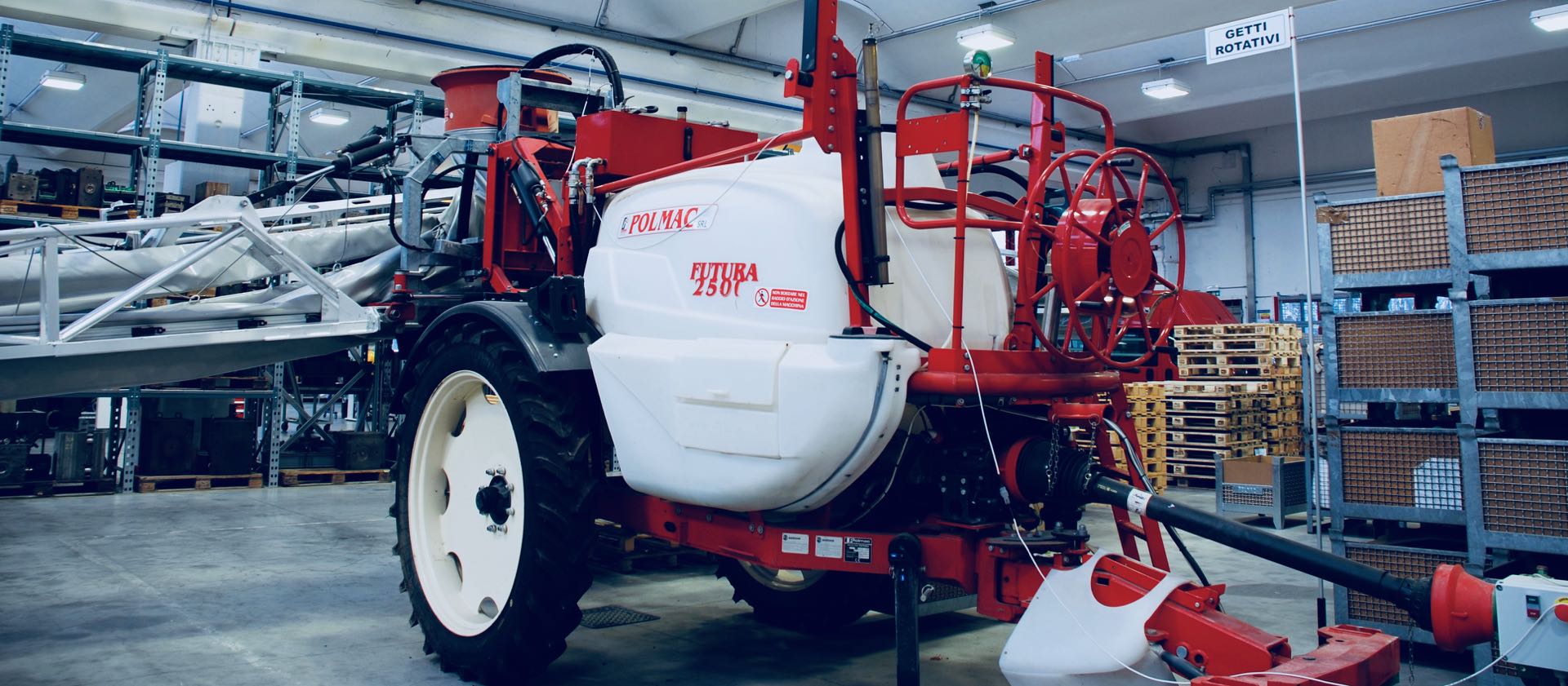 意大利 Polmac 公司总部工厂室内设计案例-38