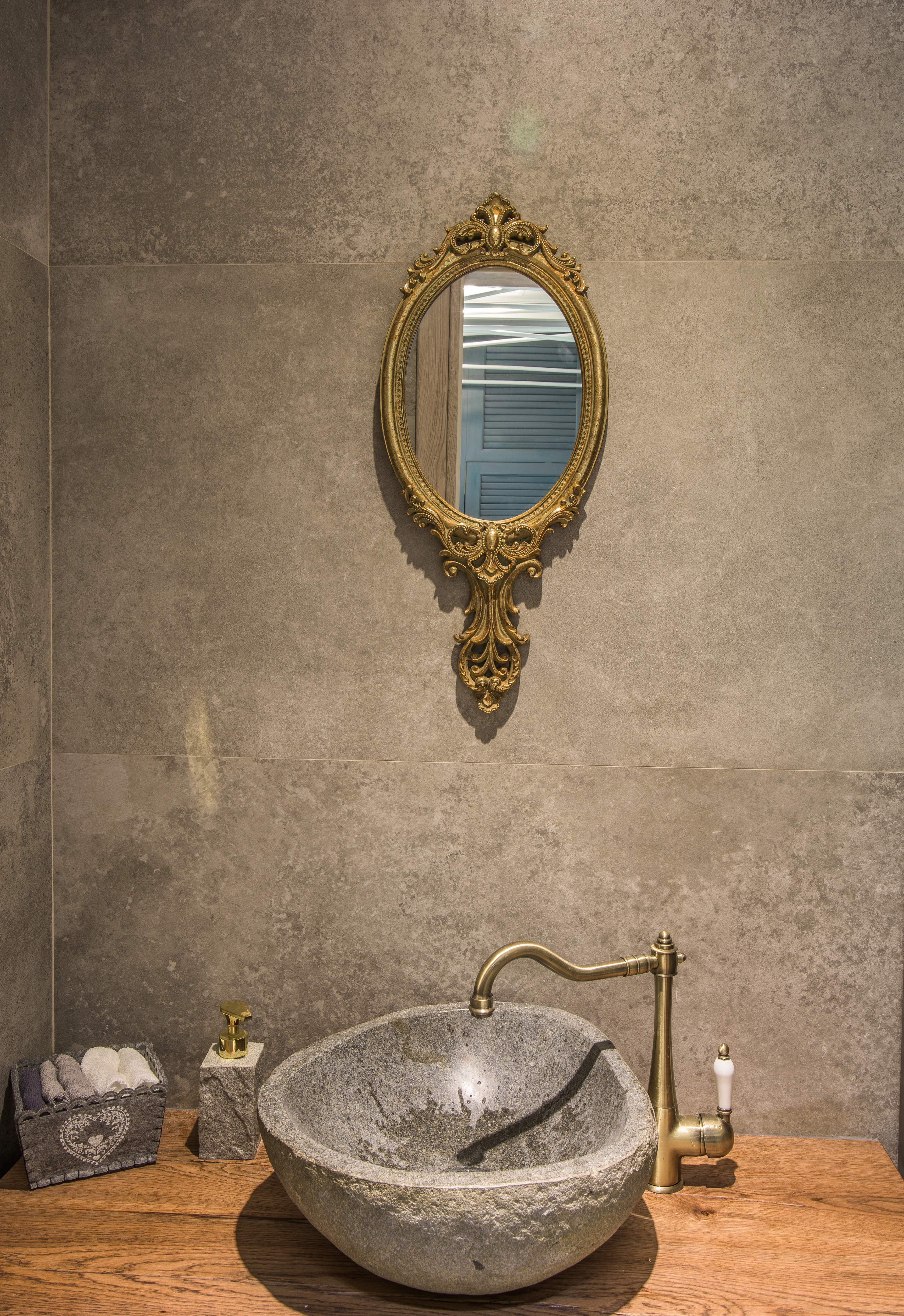 2016 年完成的 BROW(D)WAY 医院室内设计案例-4