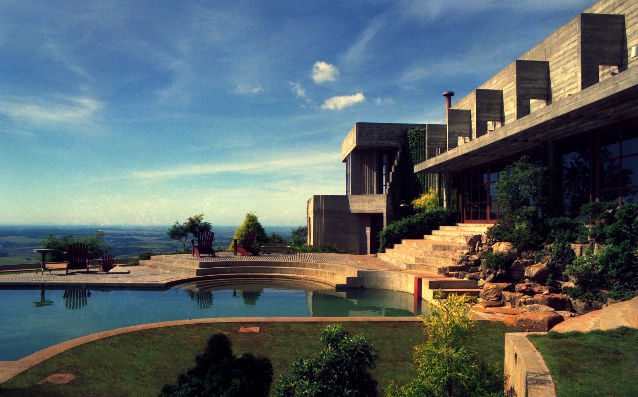 巴西农场住宅的现代演绎-0