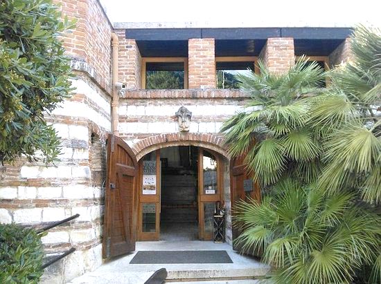 1989 年酒店福尔蒂诺整体翻新设计-7