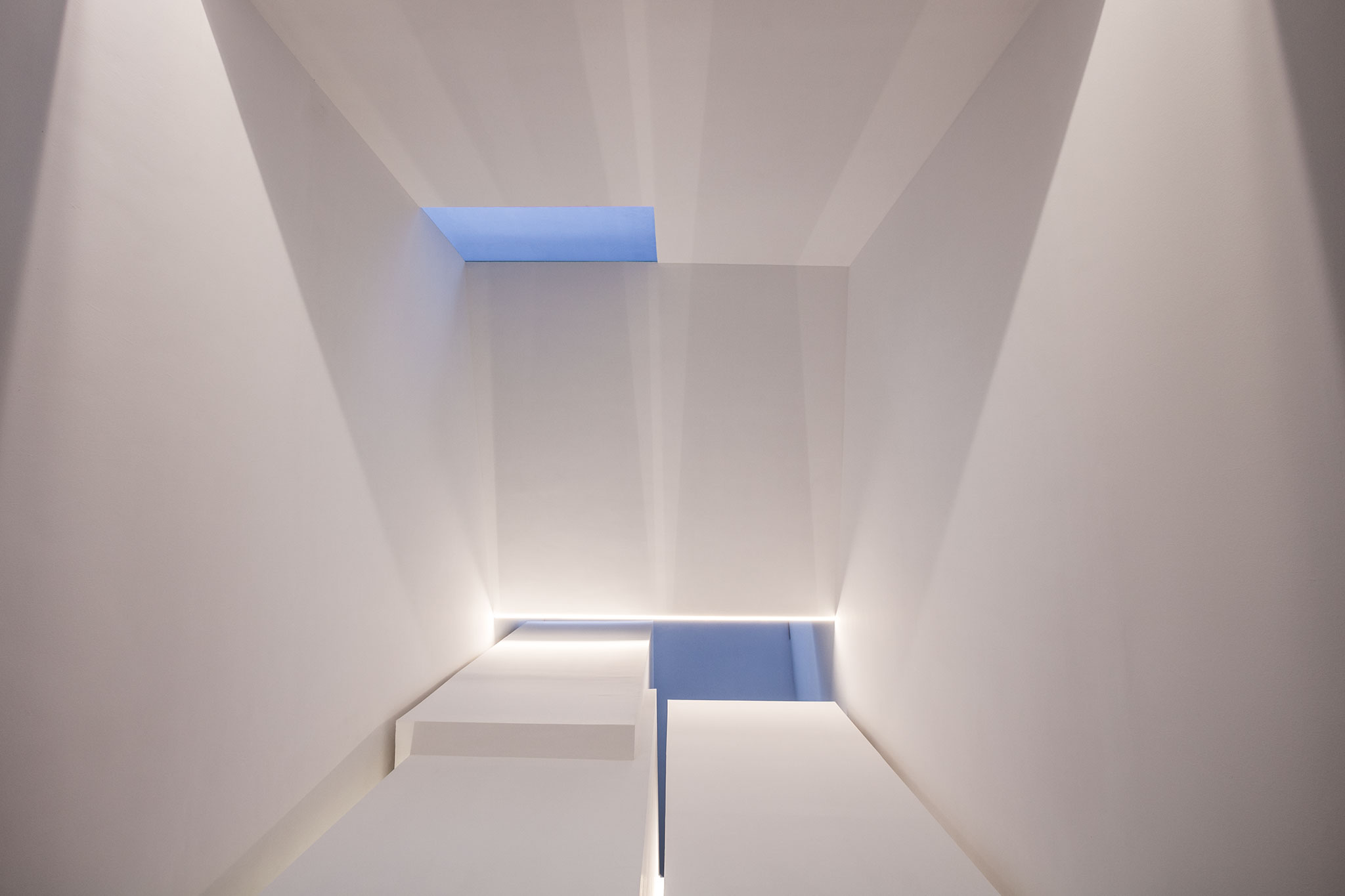 依地势而生的乌布里克单户住宅-19