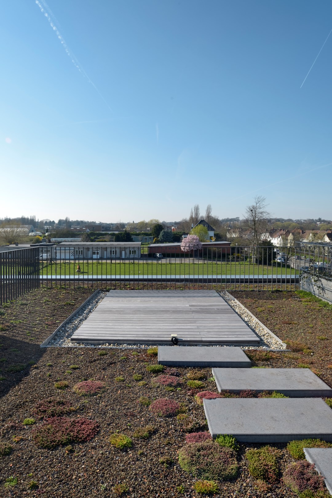 简约风格公寓设计，融入环境，展现细节之美-10