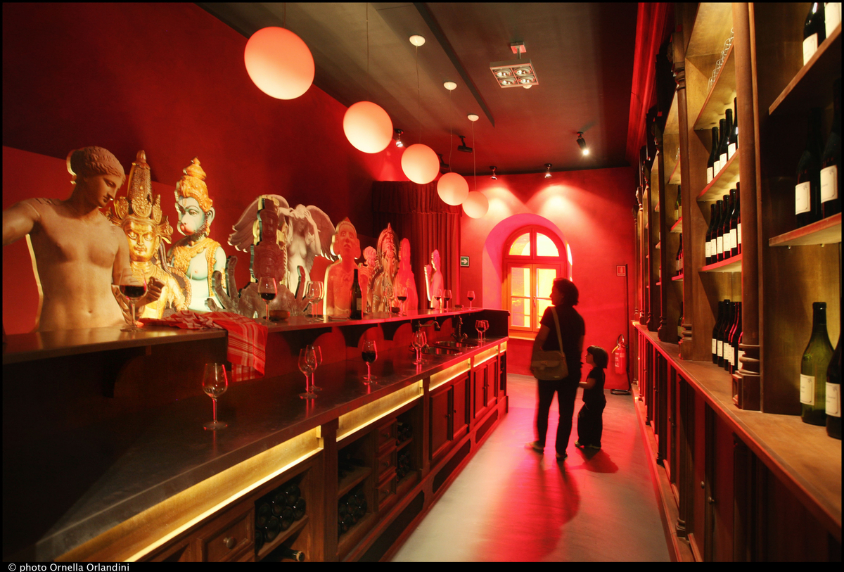 意大利巴罗洛葡萄酒博物馆 · 城堡 Falletti 的修复和永久展览-7