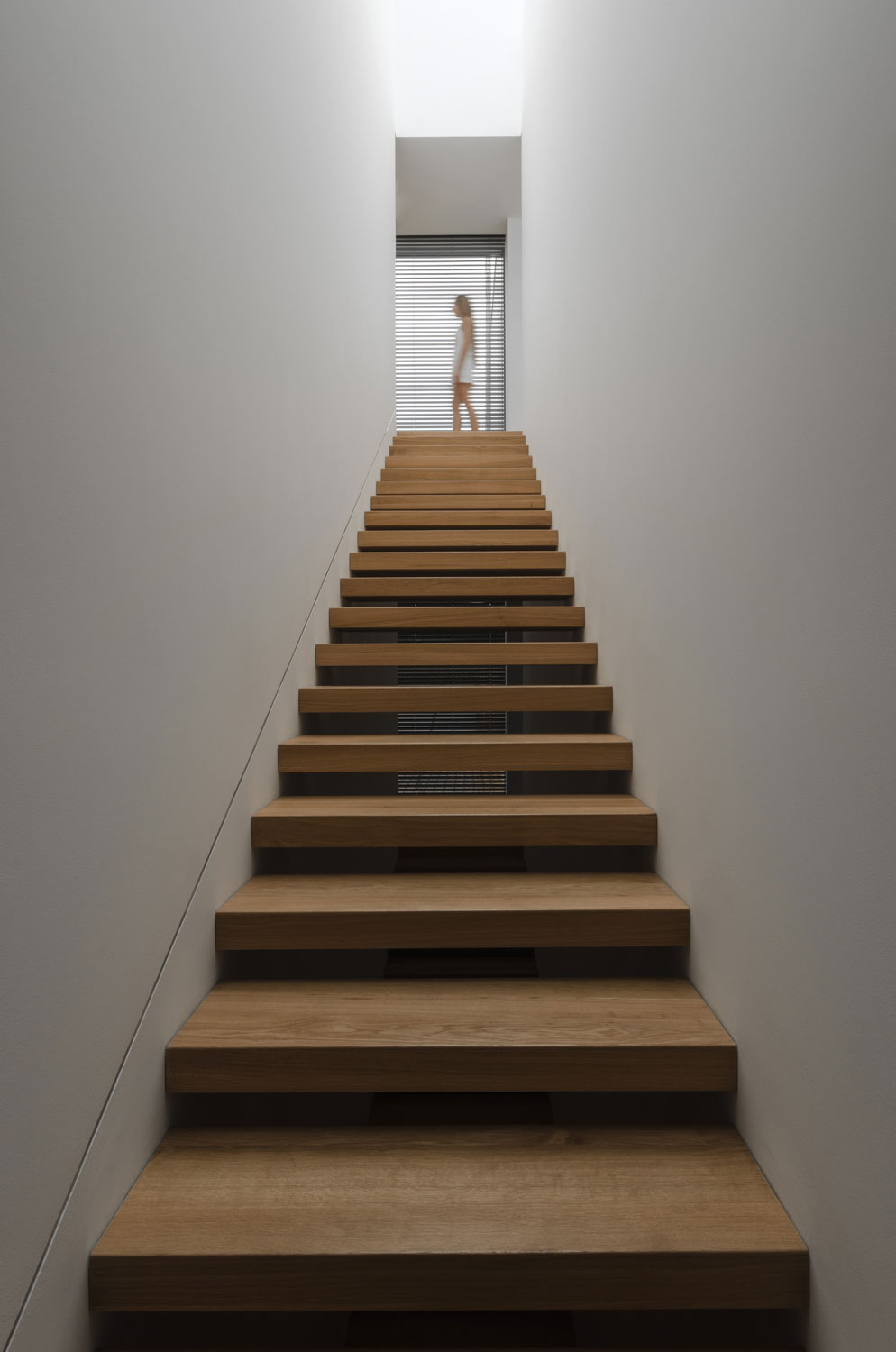 艺术之家 | 融入雕塑感的现代别墅设计-17