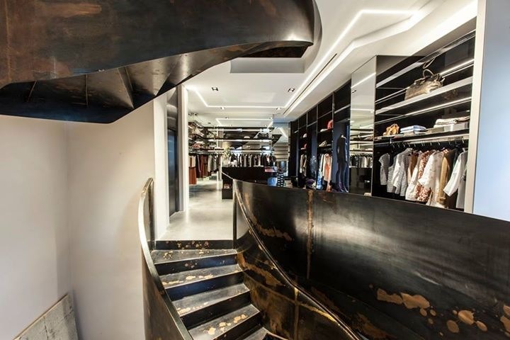 意式风情建筑复兴，打造连续流动的购物空间-10