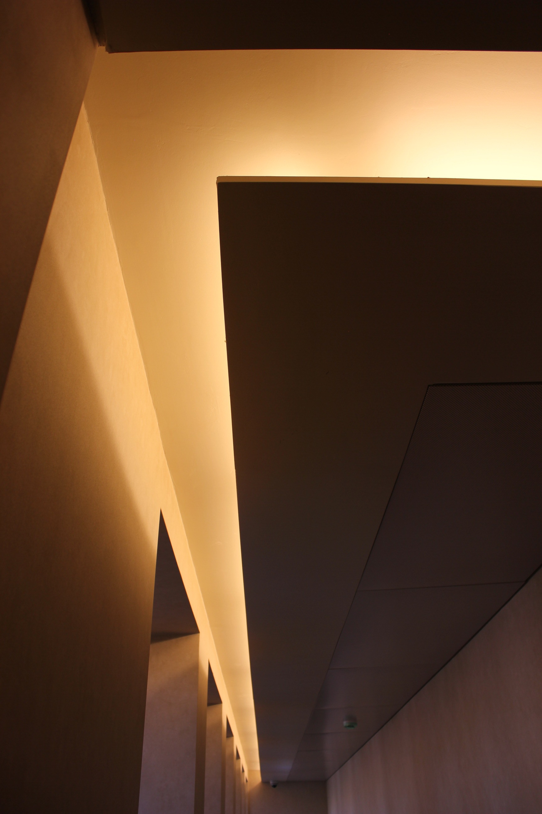 里斯本东方基金会总部-9