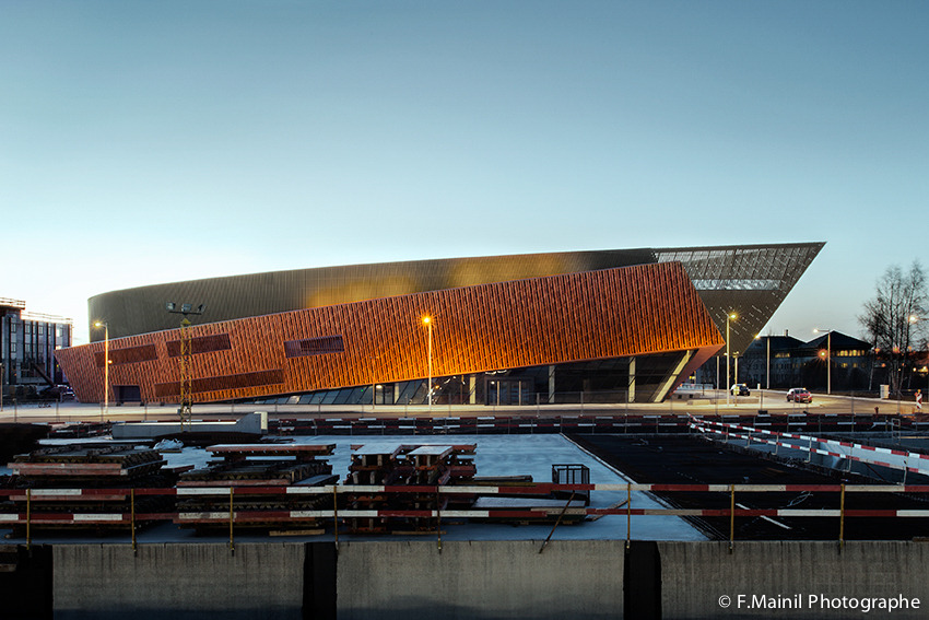 2015 年完成的比利时蒙斯市政府大楼室内设计-1