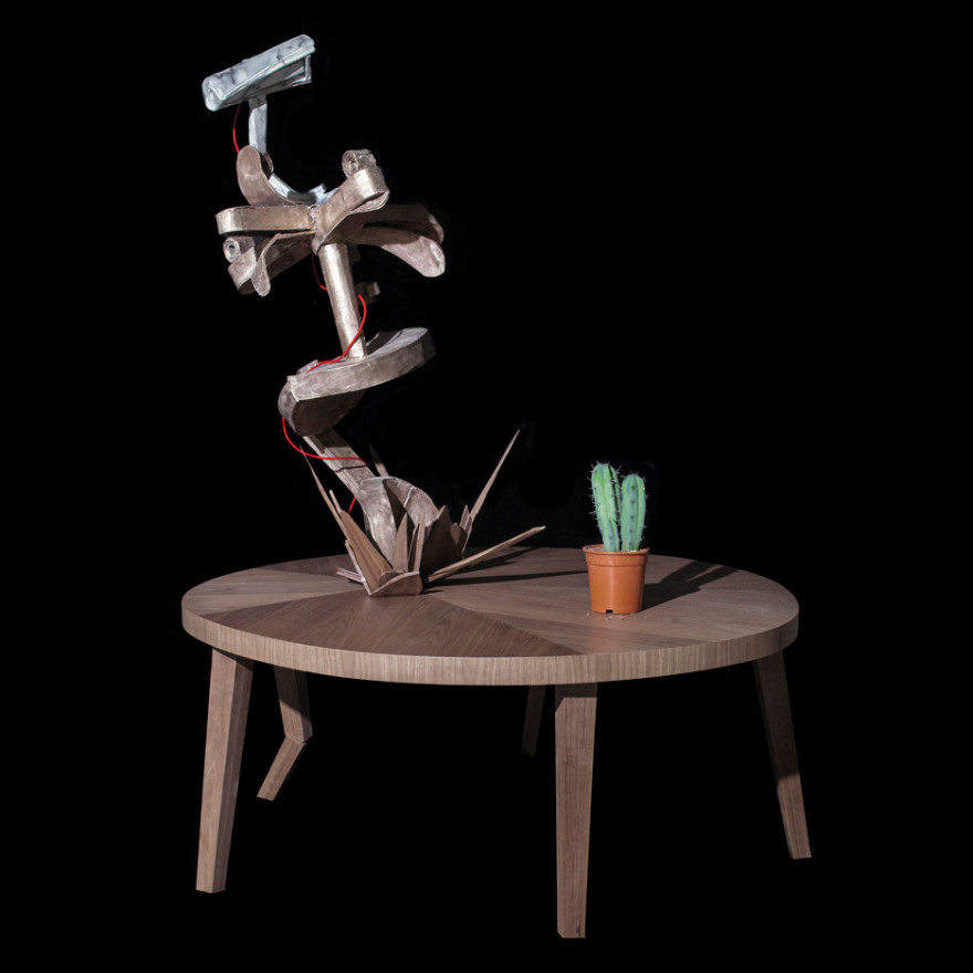 米兰设计周荷兰设计师展示二维家具与光雕塑-18