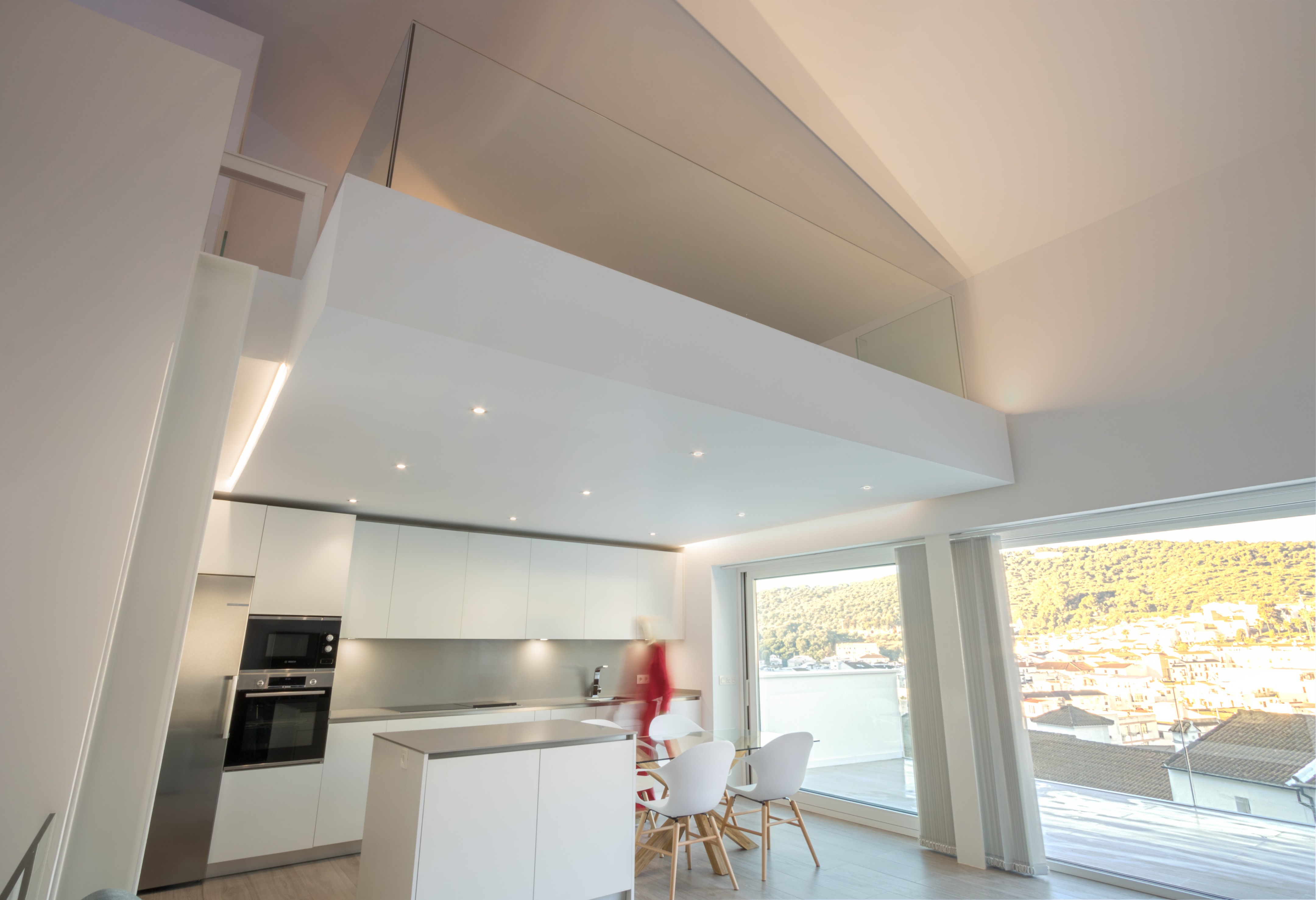 依地势而生的乌布里克单户住宅-4