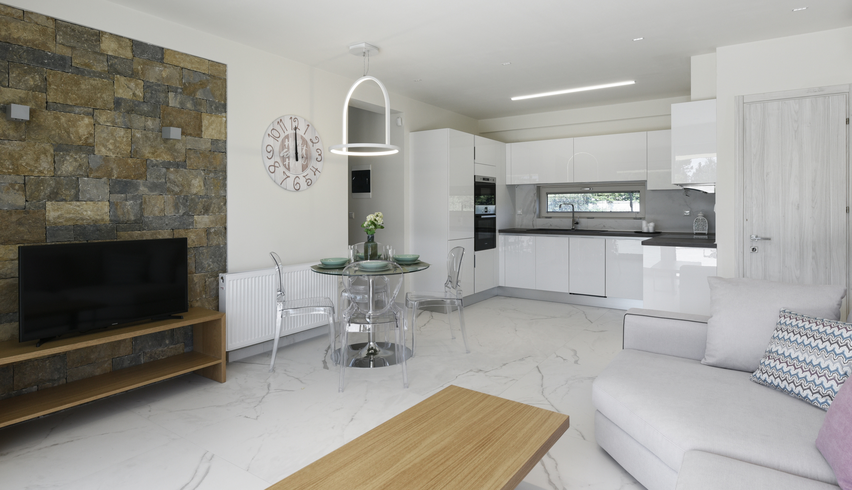 2018 年完工的三家庭住宅综合体-11