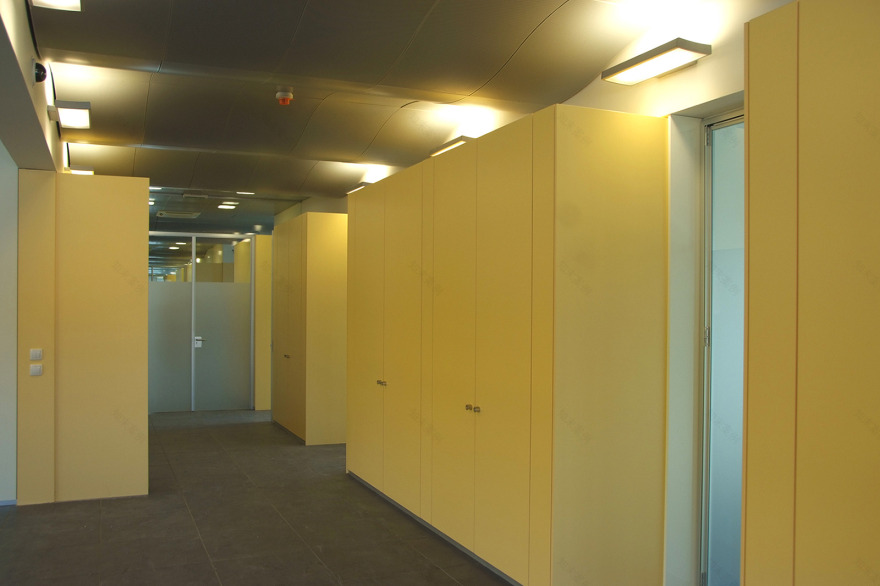 Caterpillar 新总部,功能与景观完美融合-7