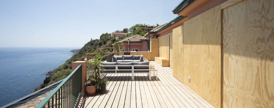 海景木质住宅,“框”出别样景致-0