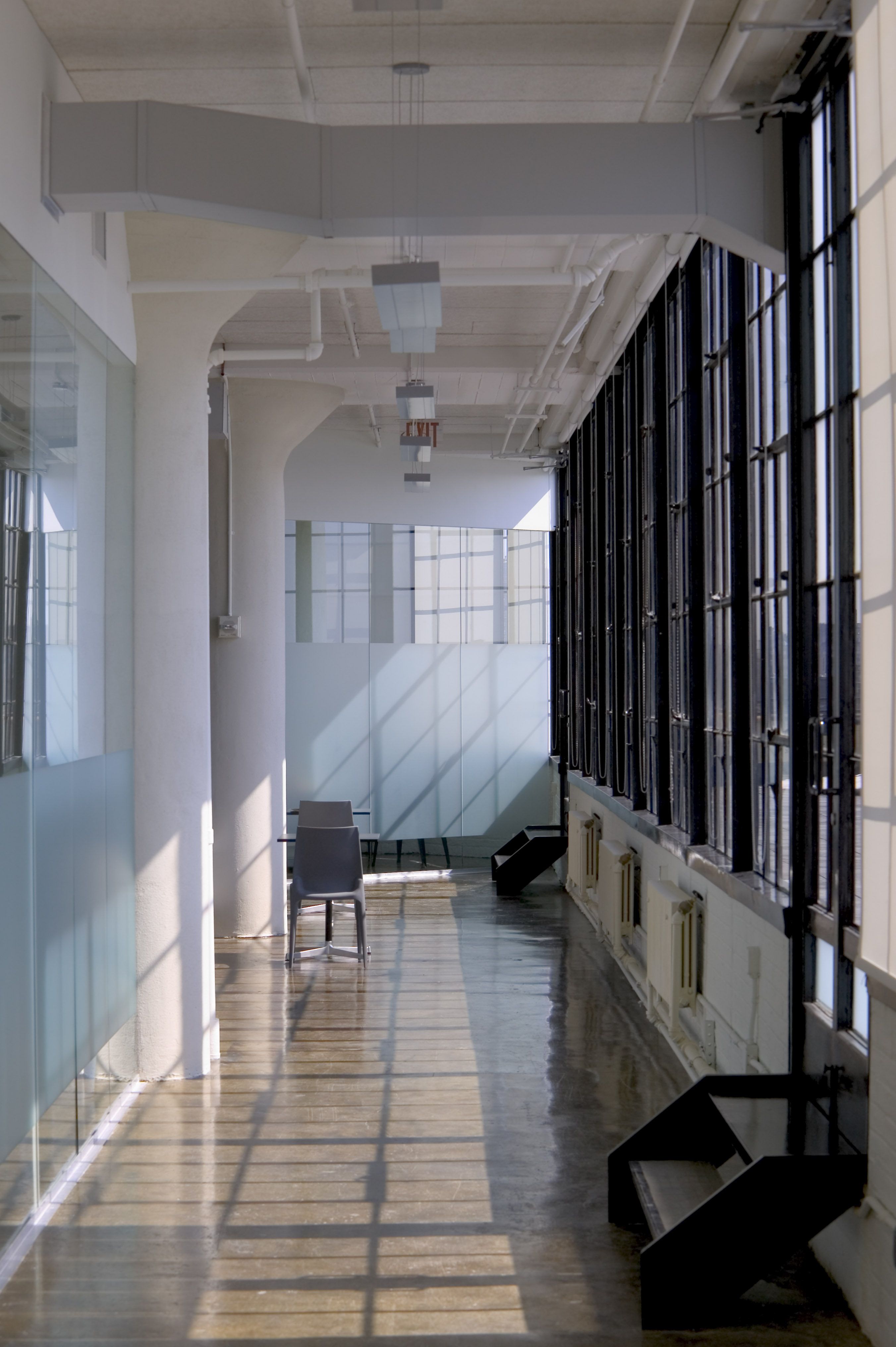 Clicquot Champagne 总部设计-14