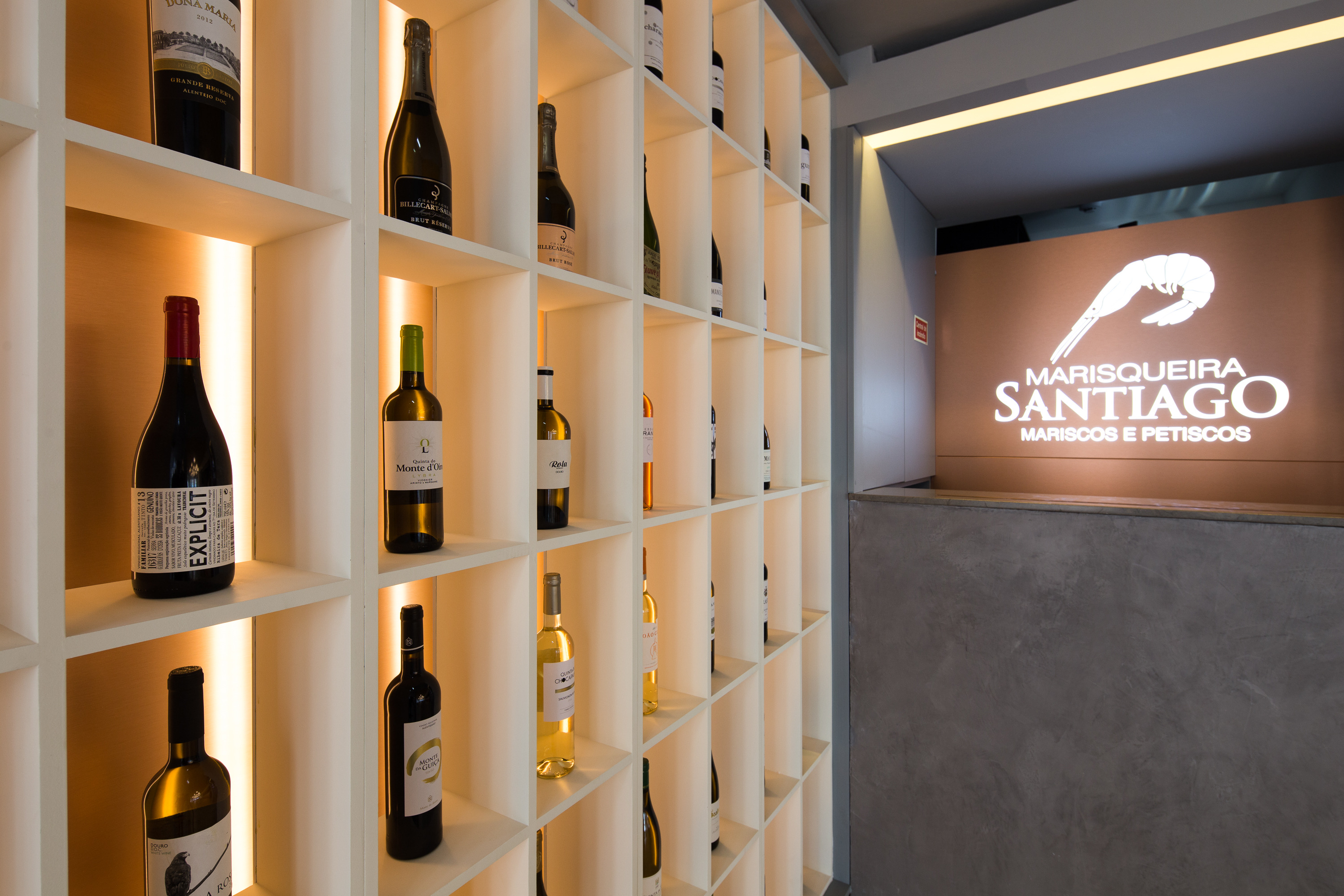 葡萄牙阿尔加维 Quarteira Santiago 餐厅室内设计-12