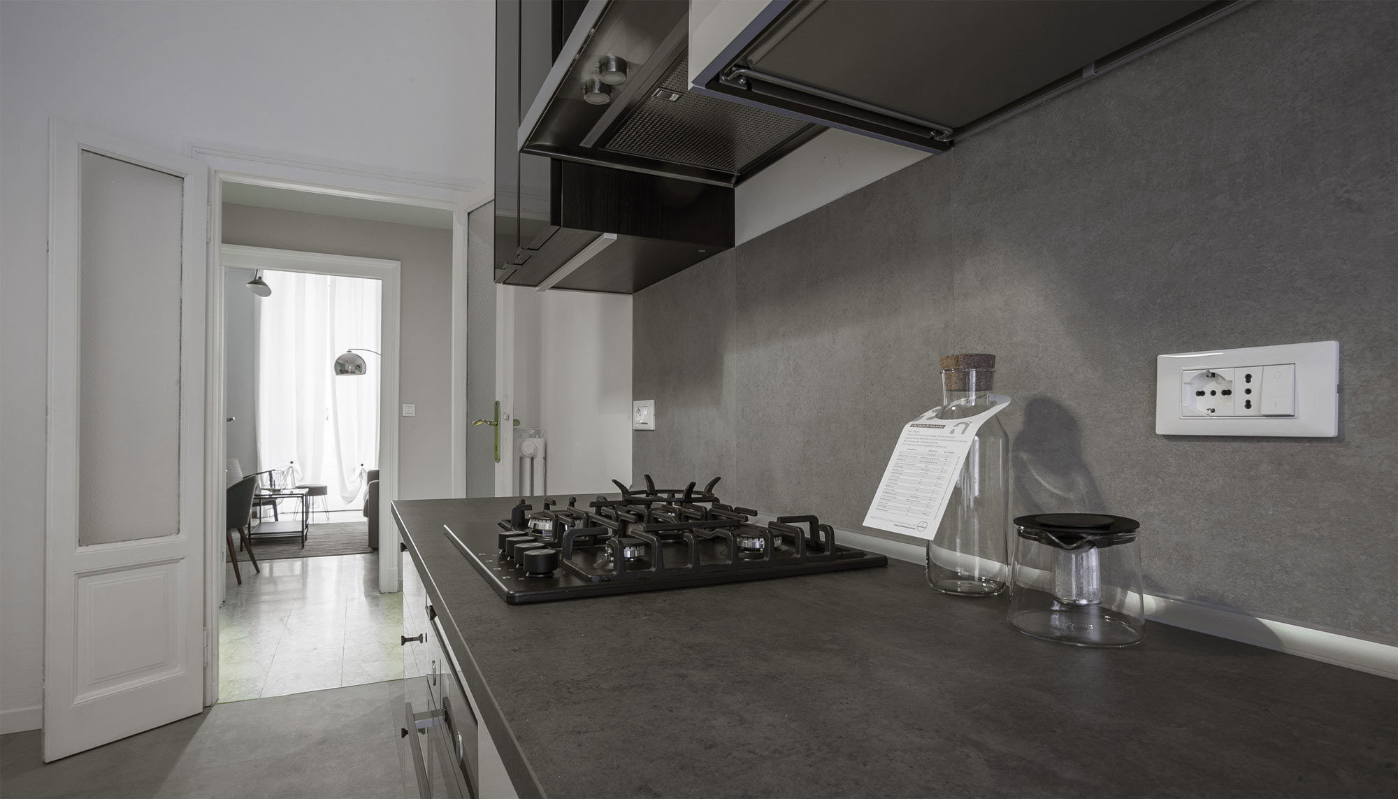 米兰旧公寓的时光穿梭之旅-12