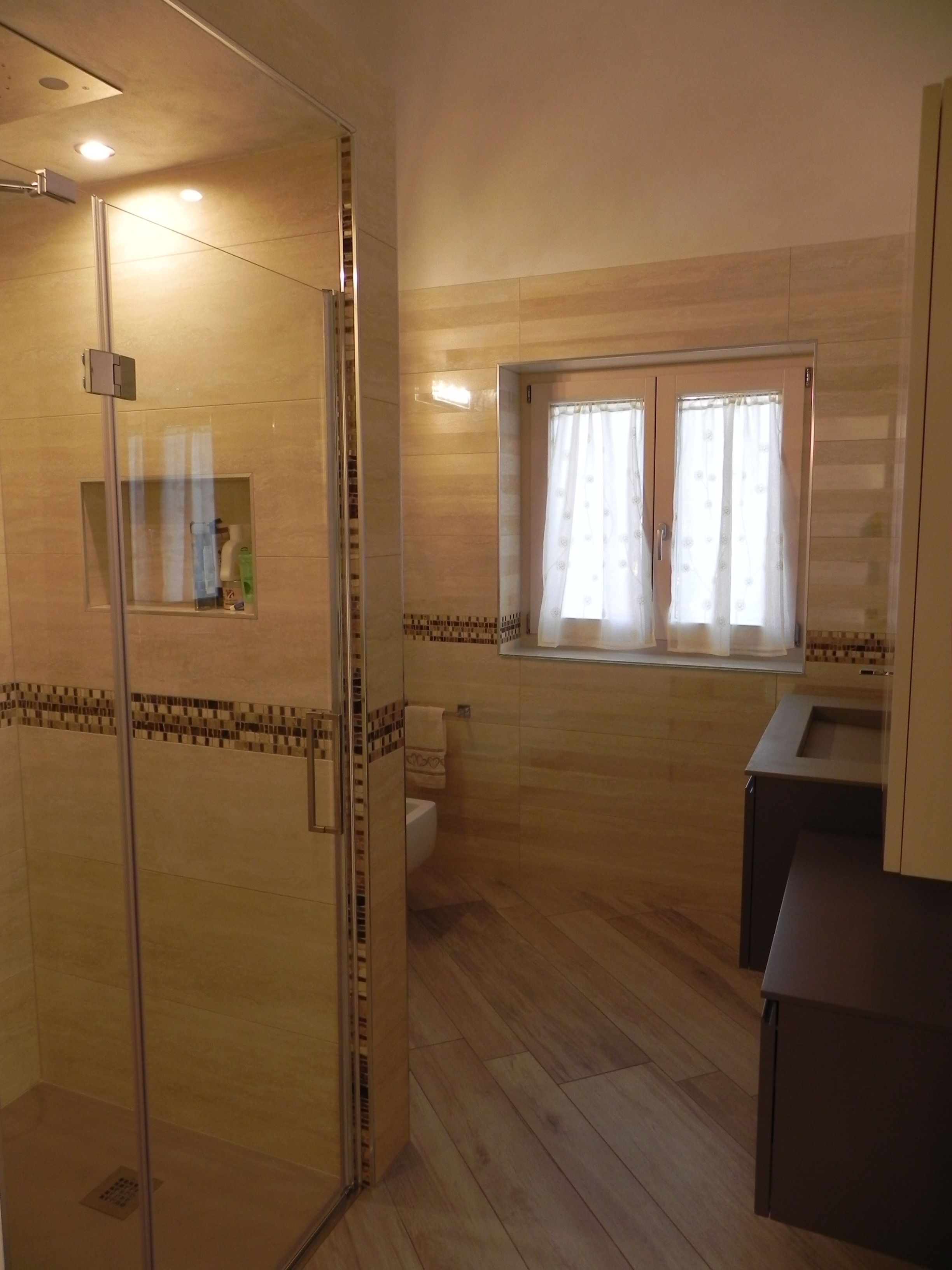 融合传统与现代的意大利木质别墅-12