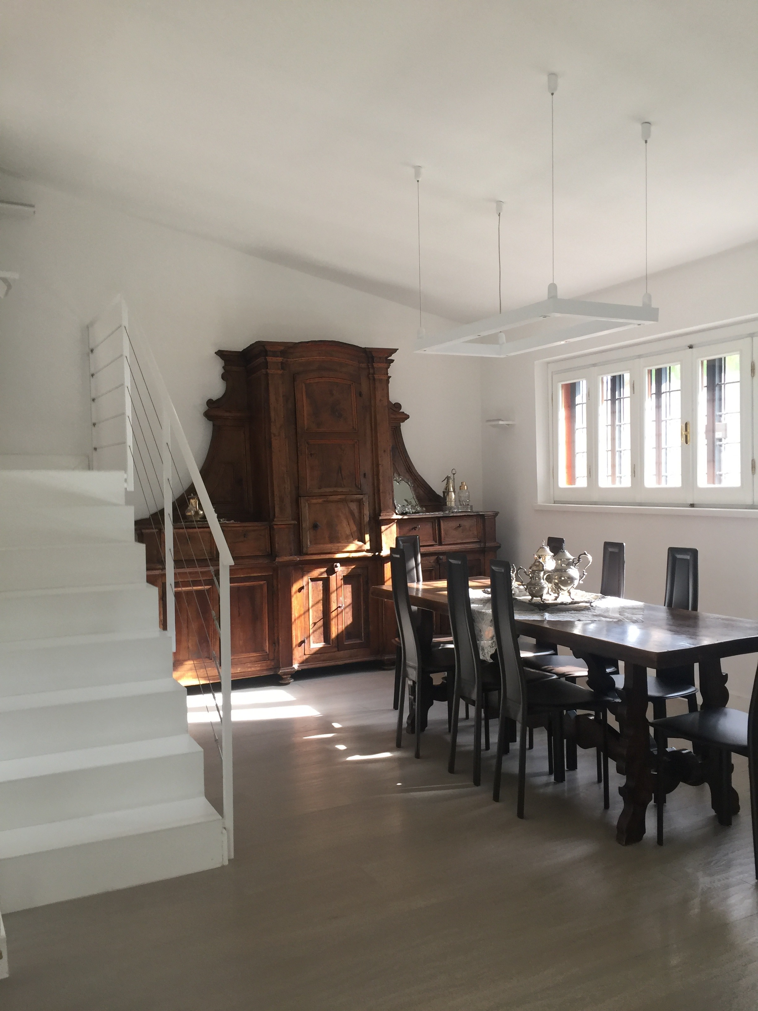 2015 年完工的独栋别墅室内设计佳作-0