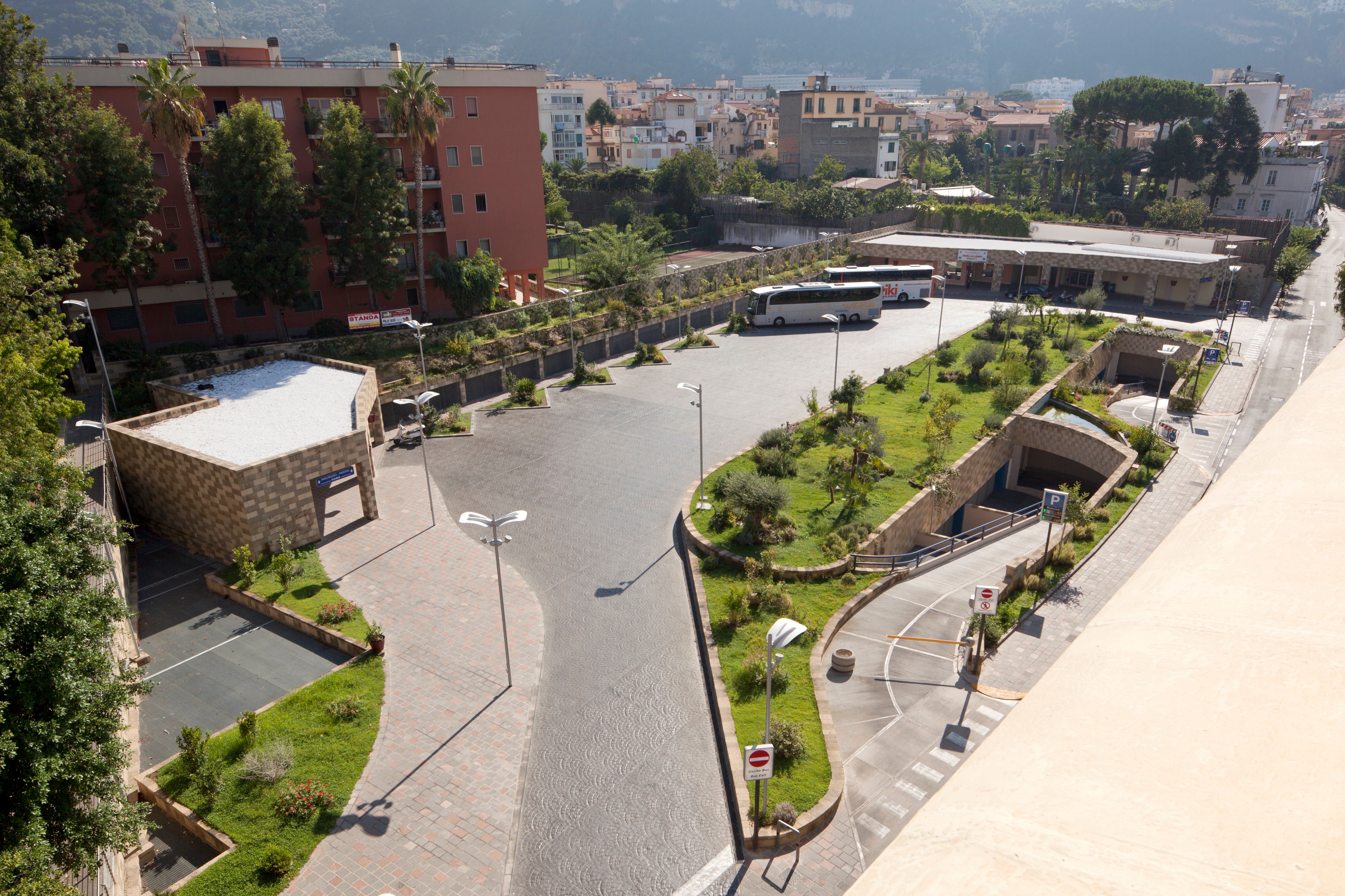 索伦托市 2010 年完成的停车场设计-0